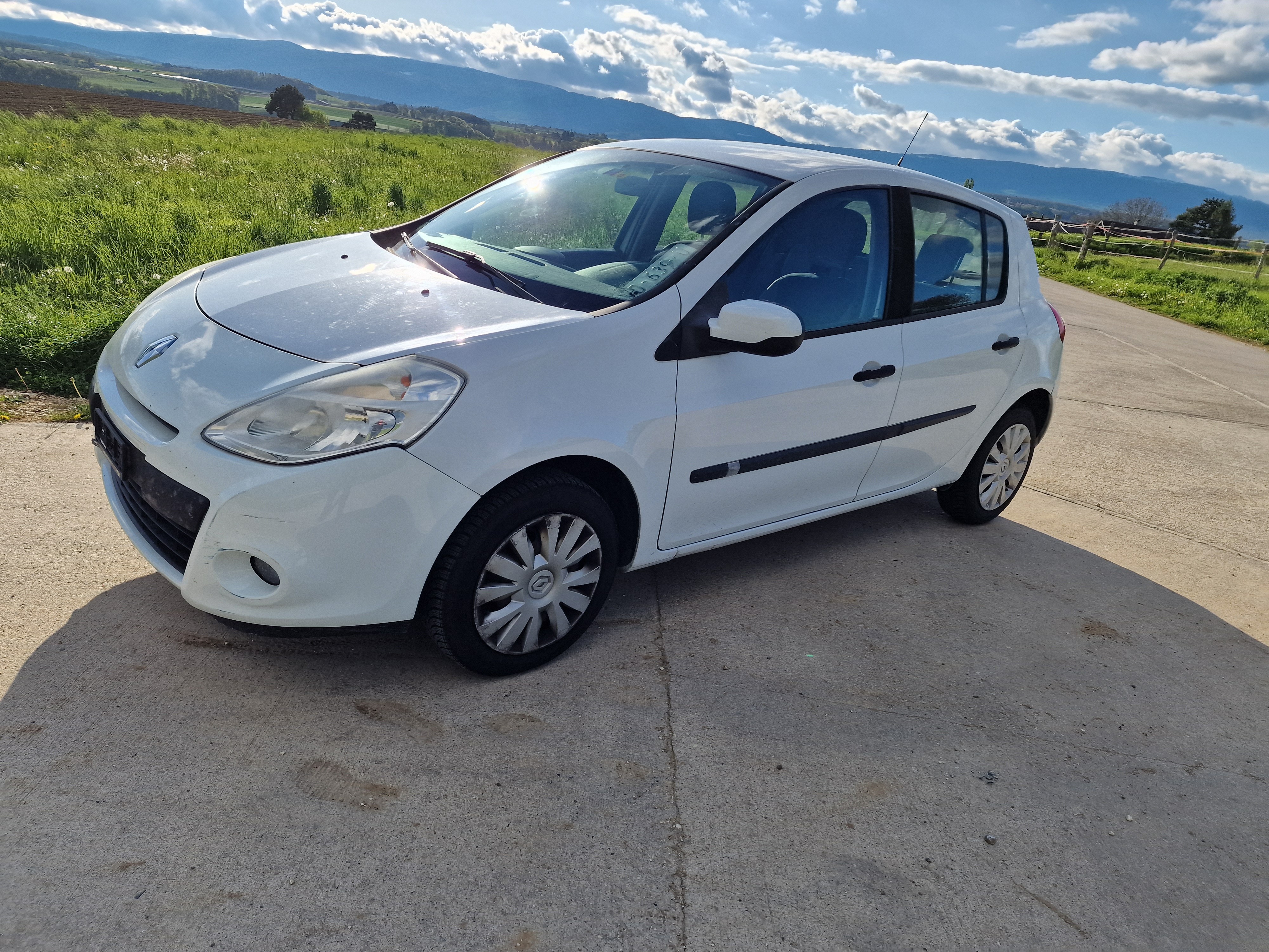 RENAULT Clio 1.2 16V Expression