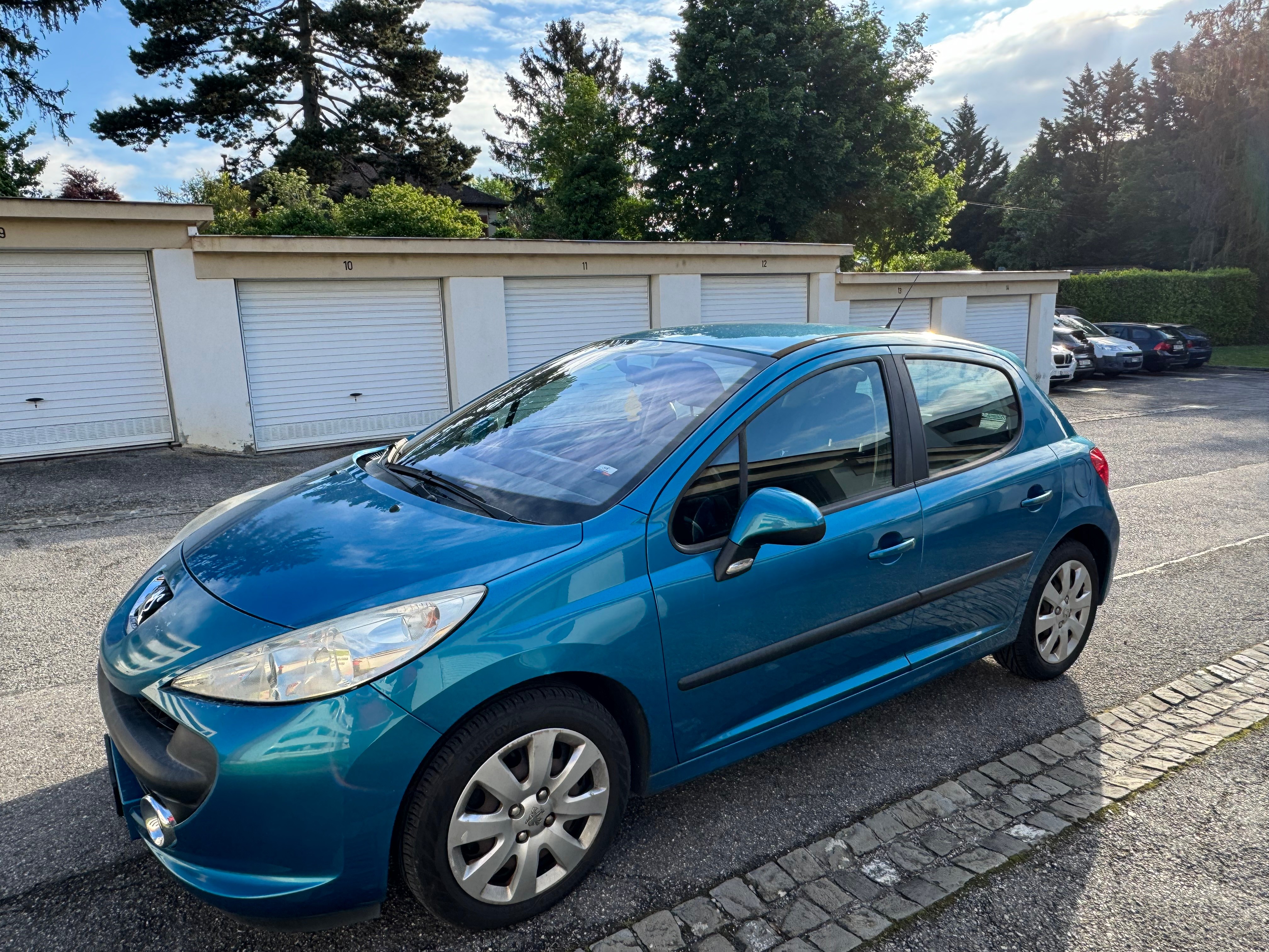 PEUGEOT 207 1.6 16V XT Premium