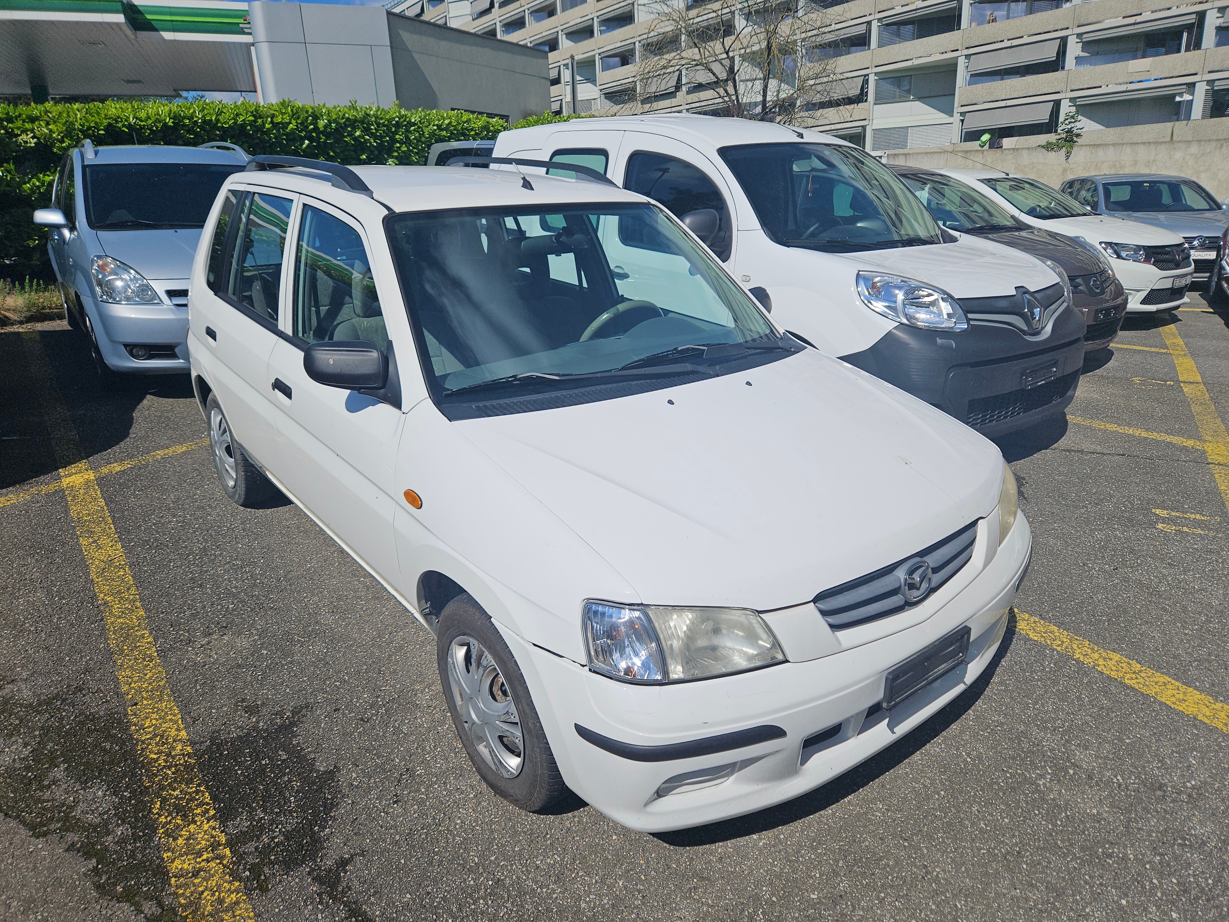 MAZDA Demio 1.3i-16 Youngster