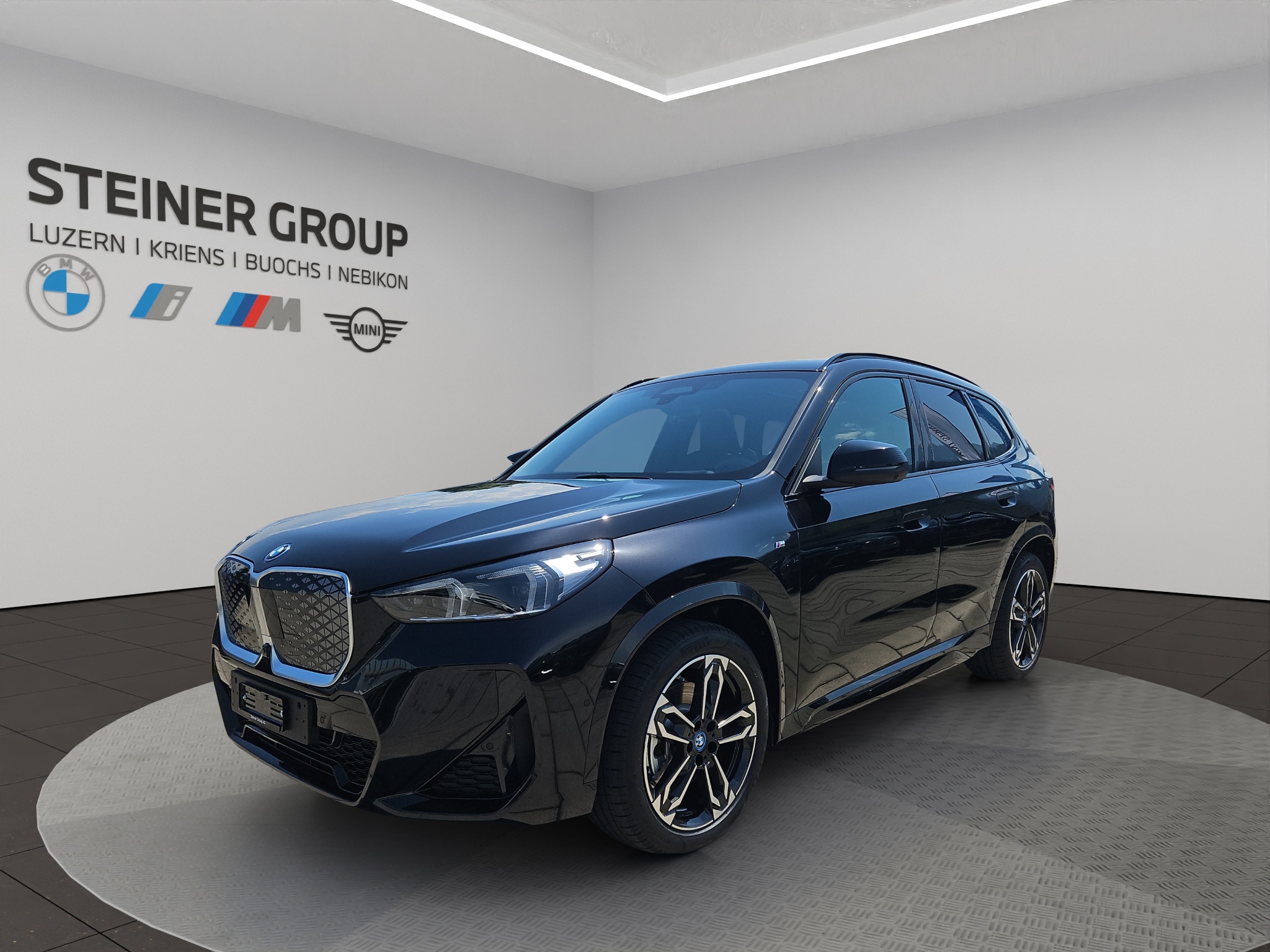 BMW iX1 xDrive 30 M Sport