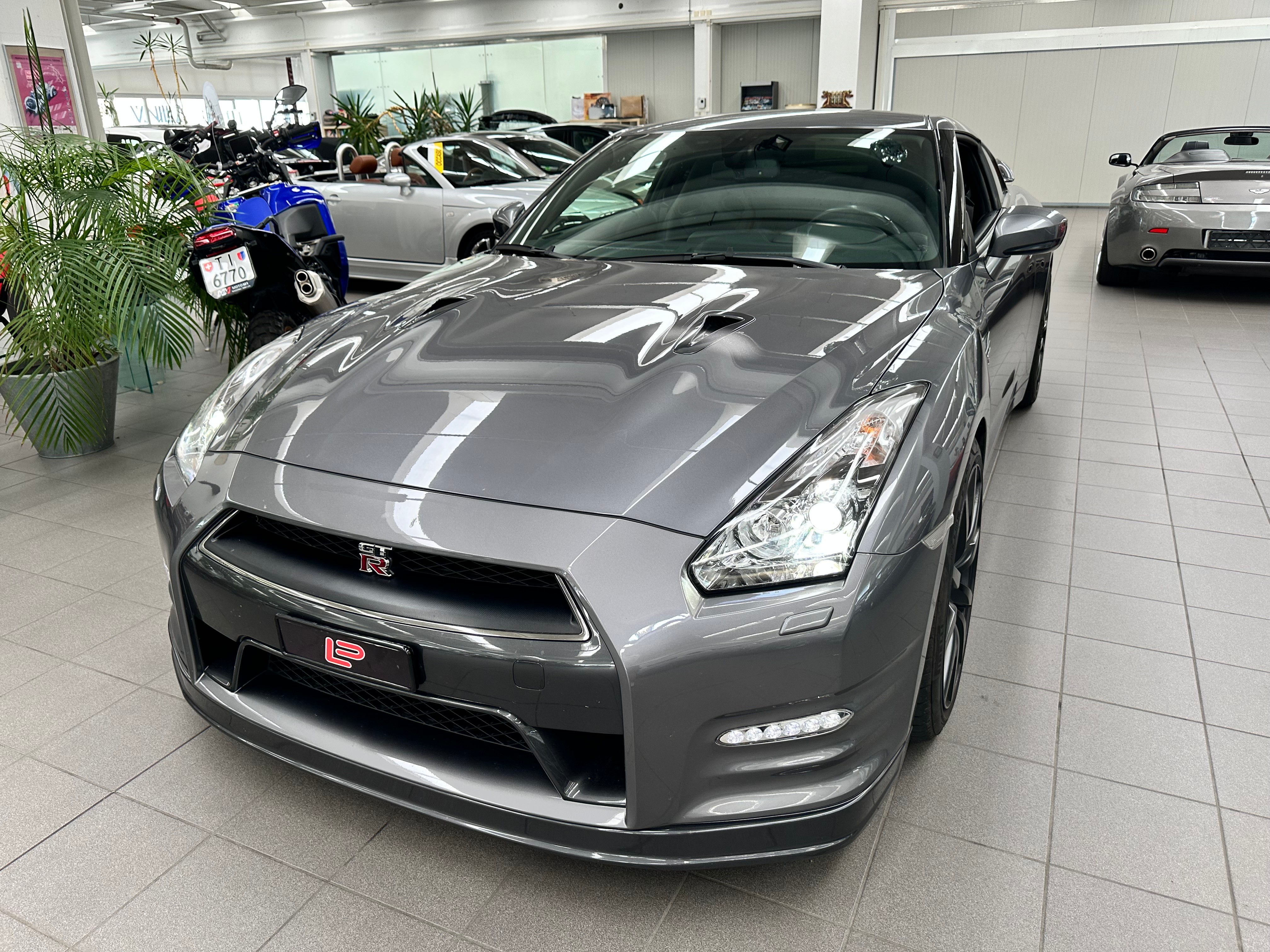 NISSAN GT-R 3.8 V6 Biturbo Premium Edition