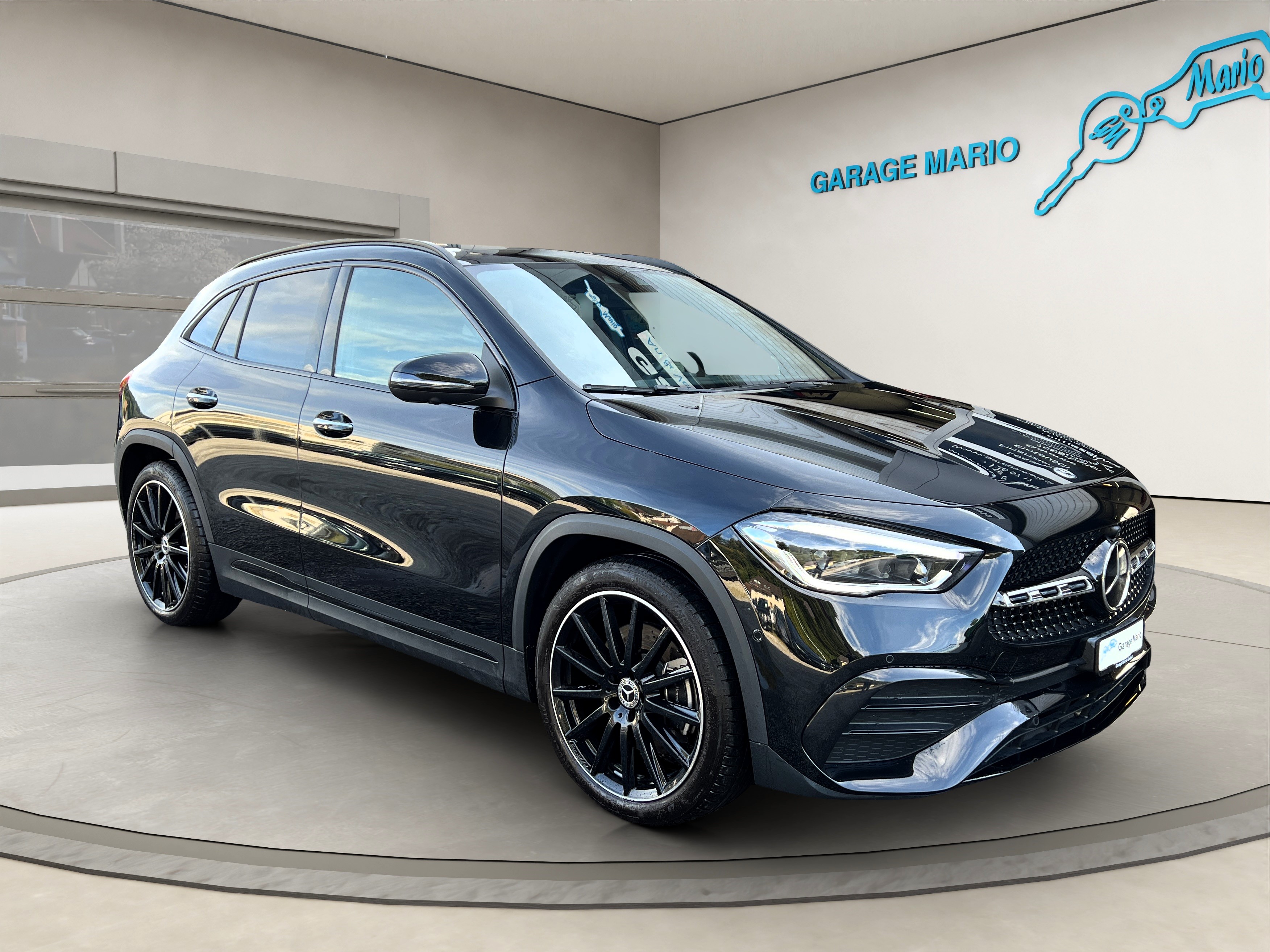 MERCEDES-BENZ GLA 250 4Matic *AMG Line* 8G-DCT