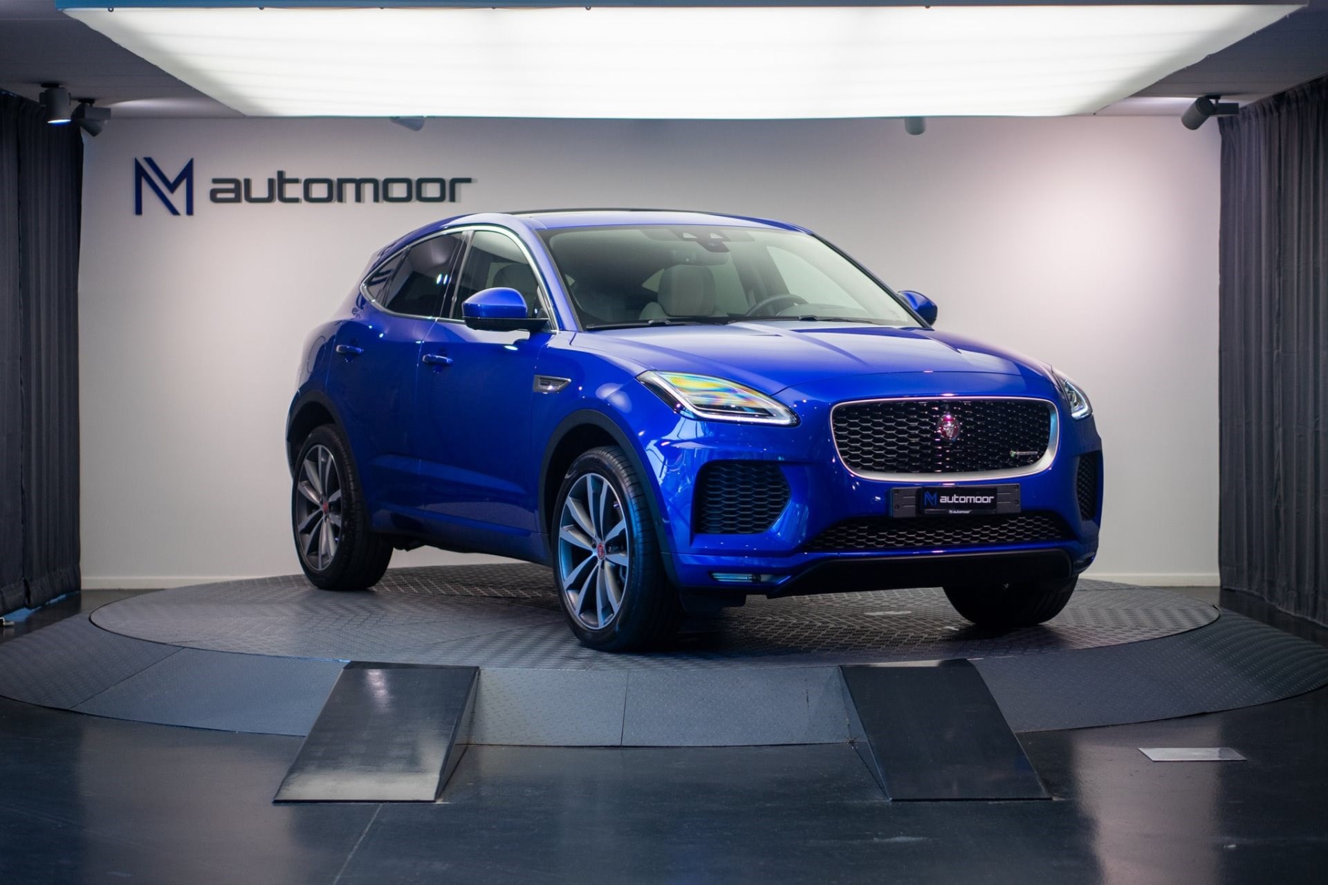 JAGUAR E-PACE R-Dynamic HSE AWD *Meridian Soundsystem* *Panorama*