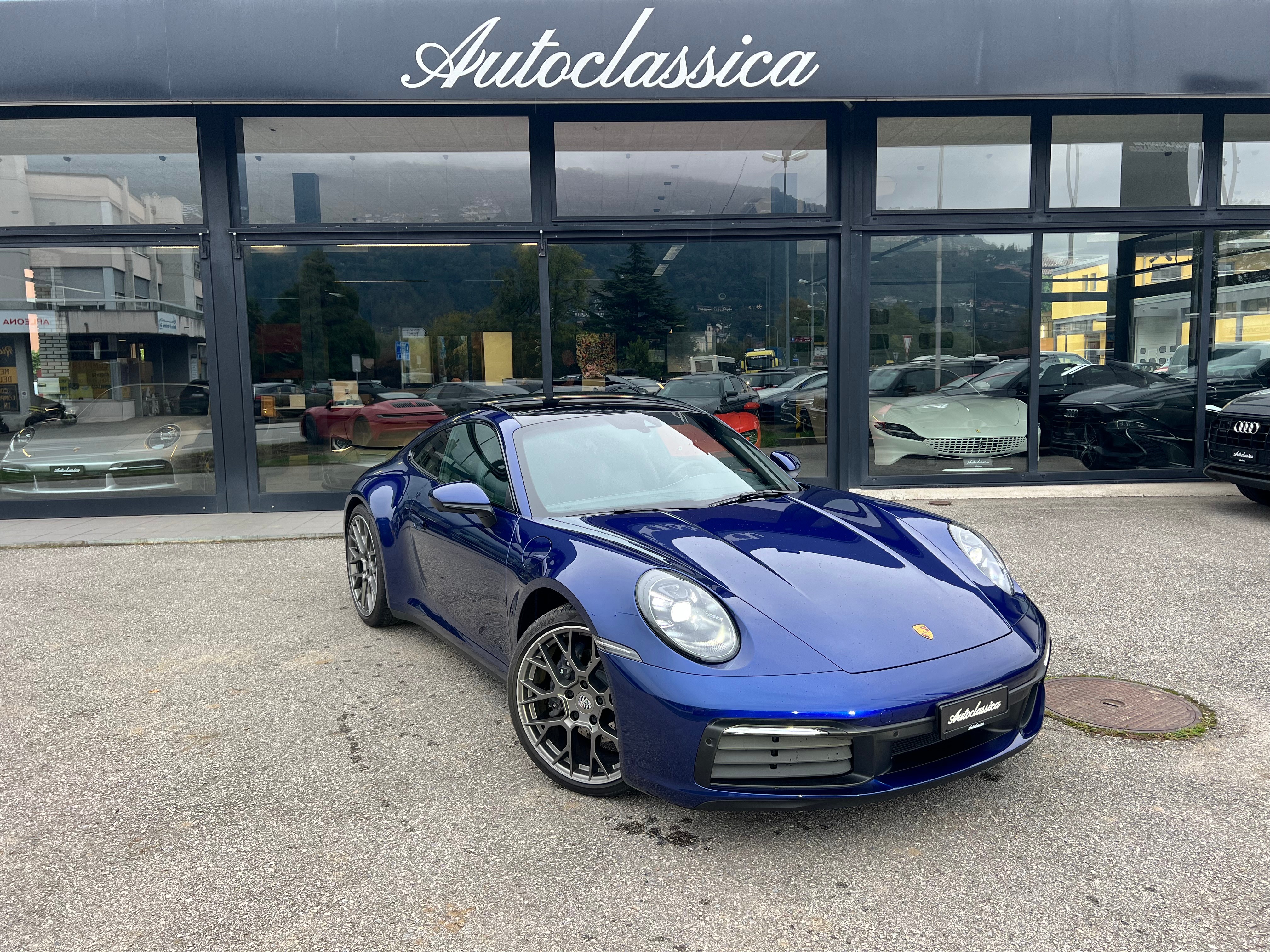 PORSCHE 911 Carrera 4 PDK