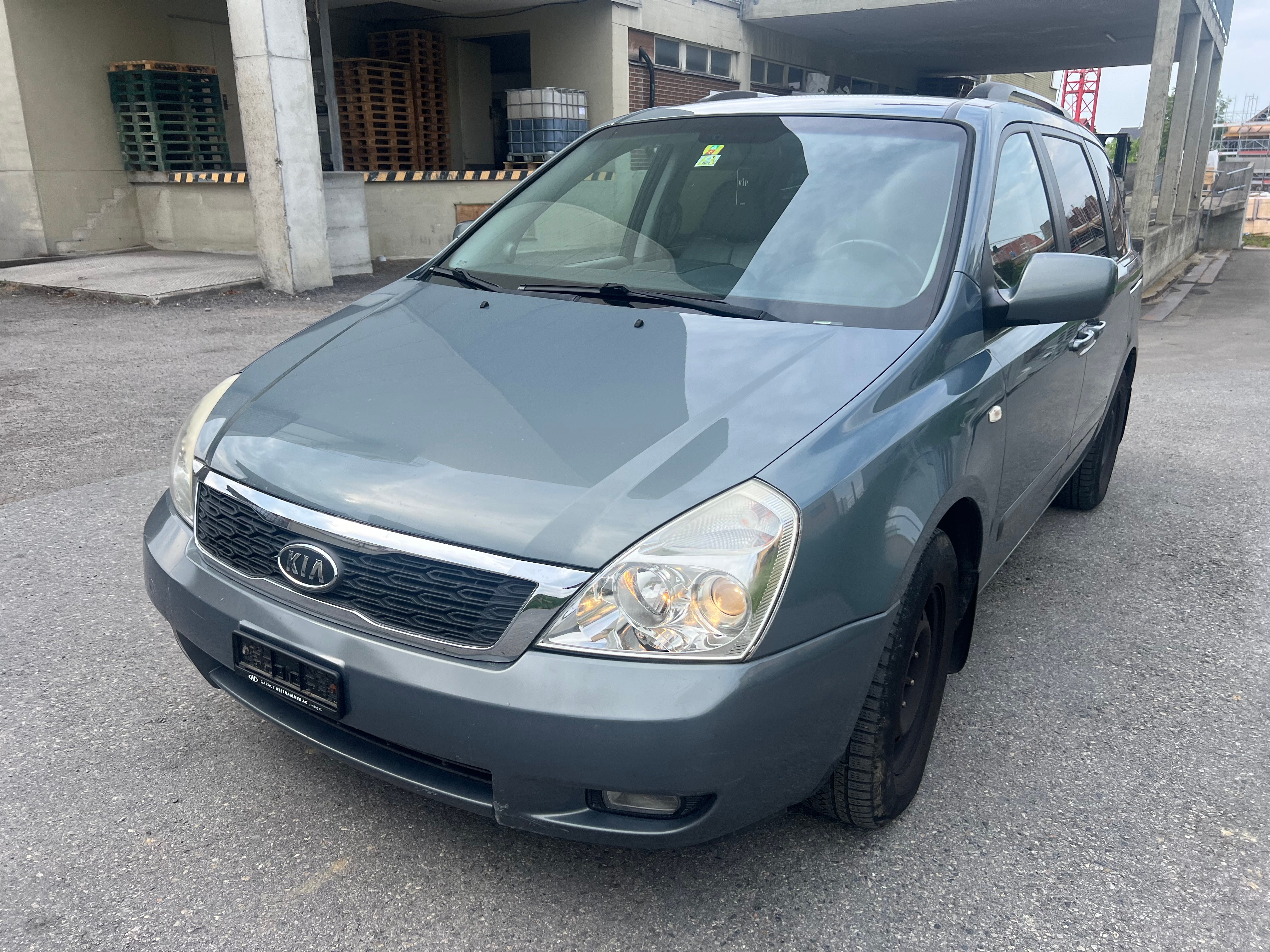 KIA CARNIVAL