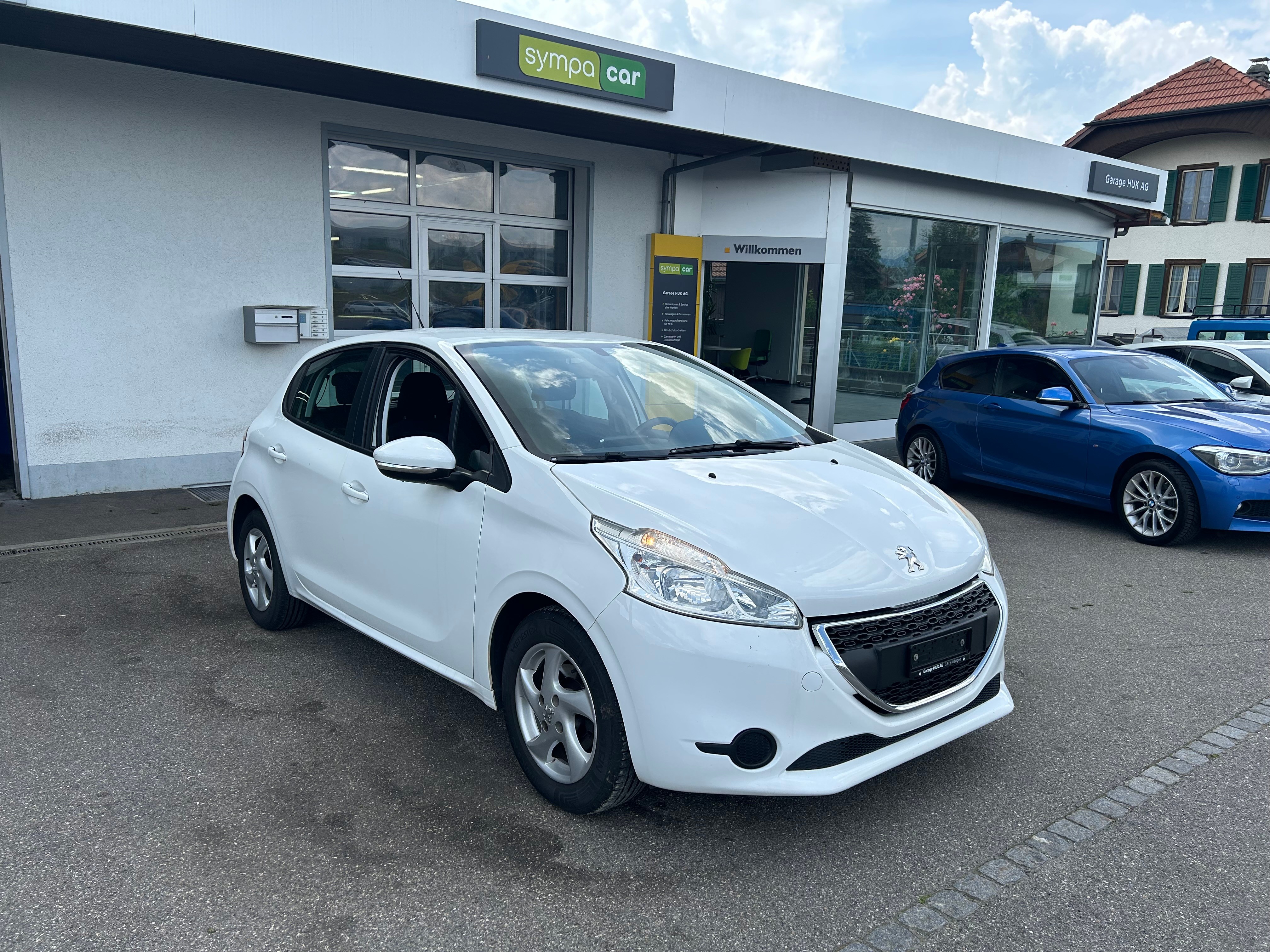 PEUGEOT 208 1.2 VTI Active