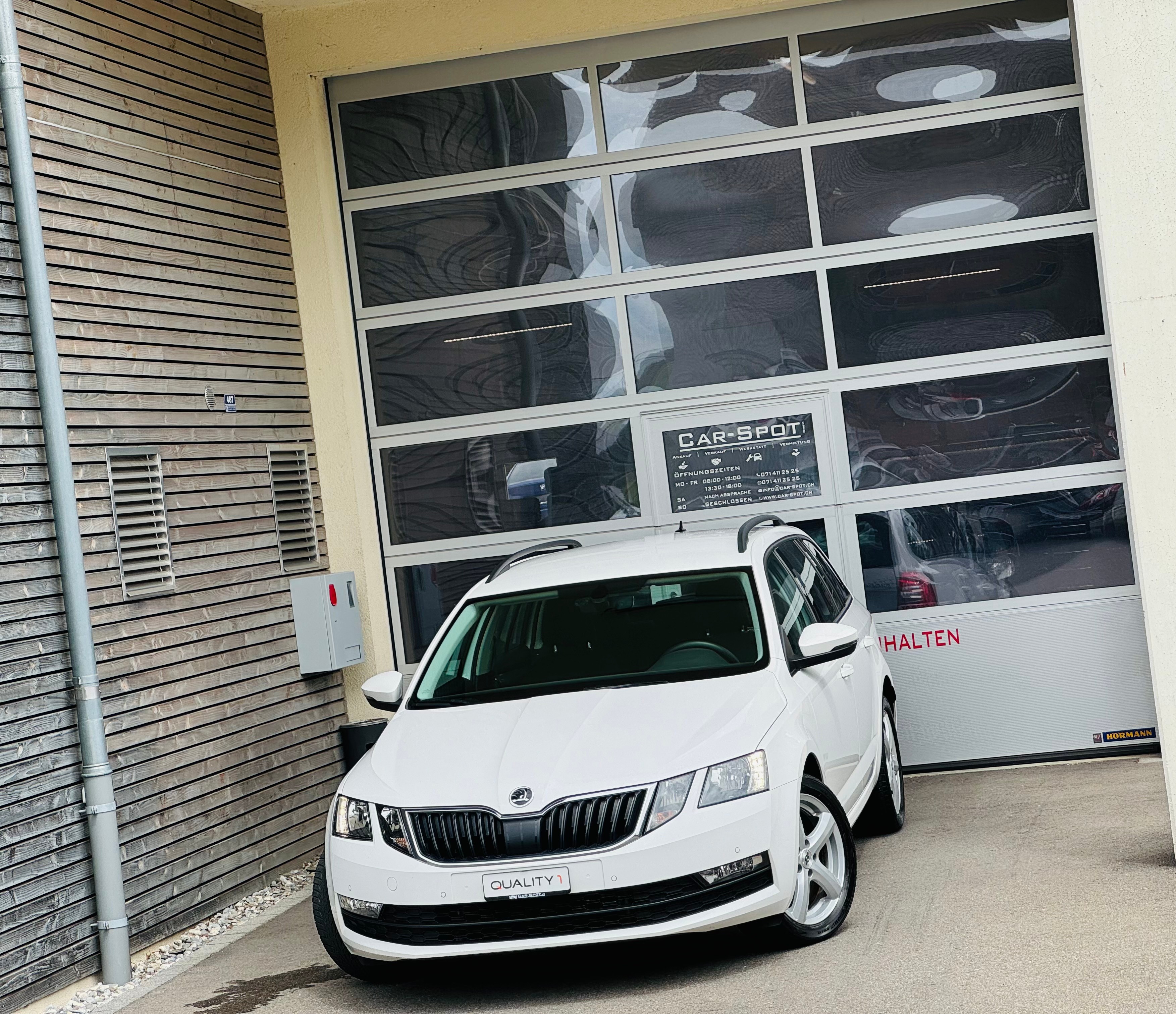 SKODA Octavia Combi 2.0 TDI Ambition 4x4 DSG