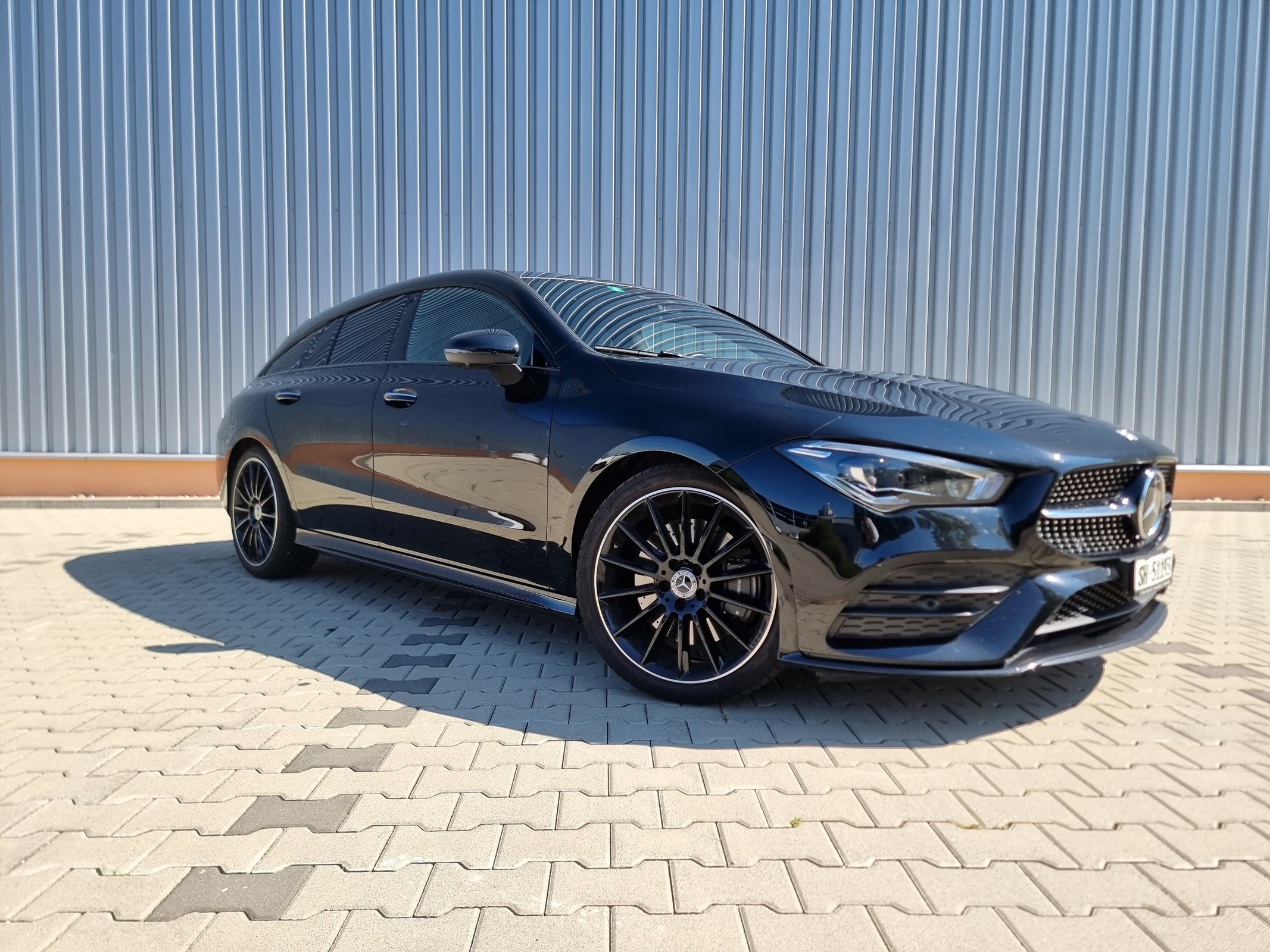 MERCEDES-BENZ CLA Shooting Brake 250 4Matic 7G-DCT AMG Line