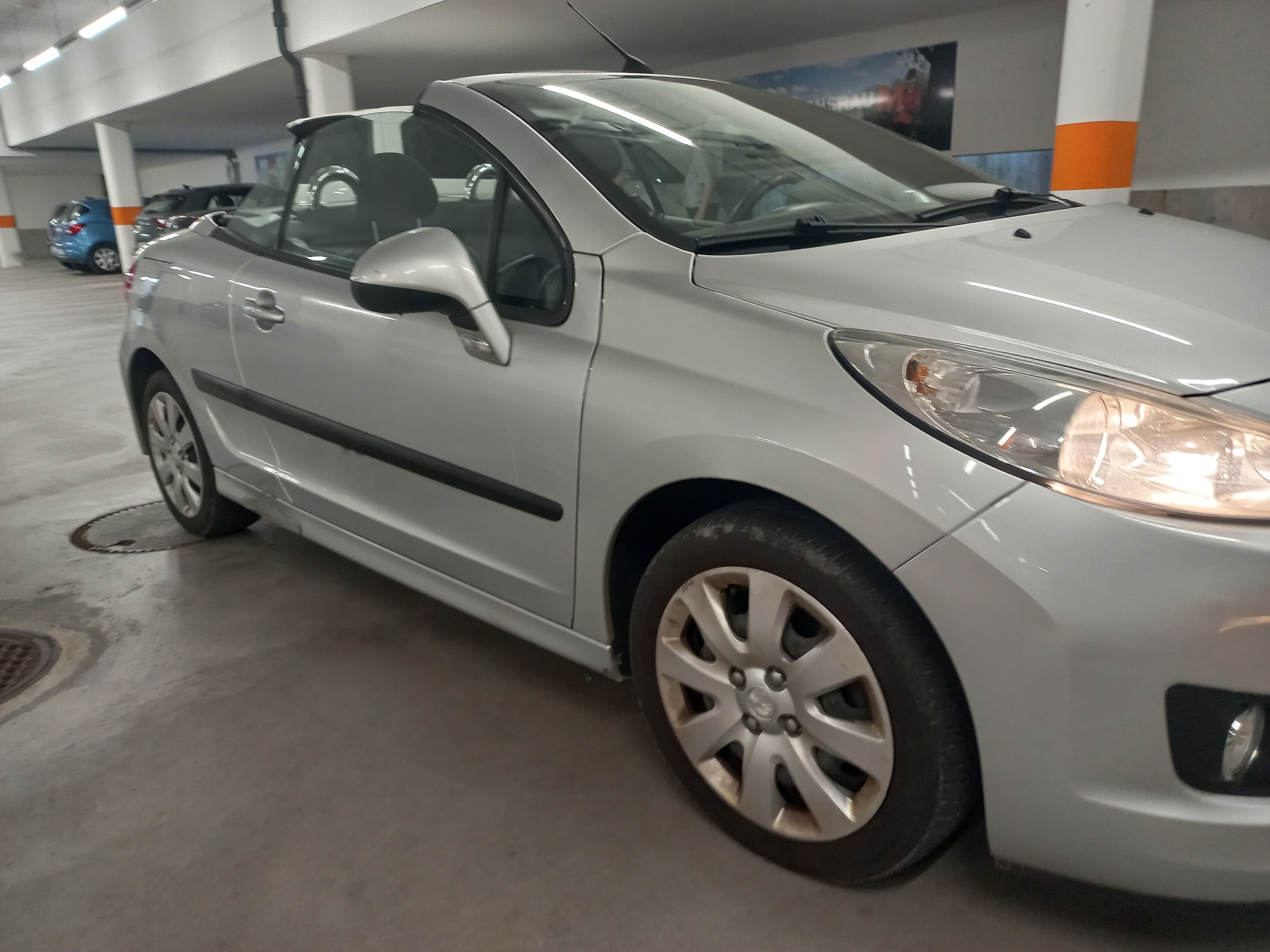 PEUGEOT 207 CC 1.6 16V Swiss Edition