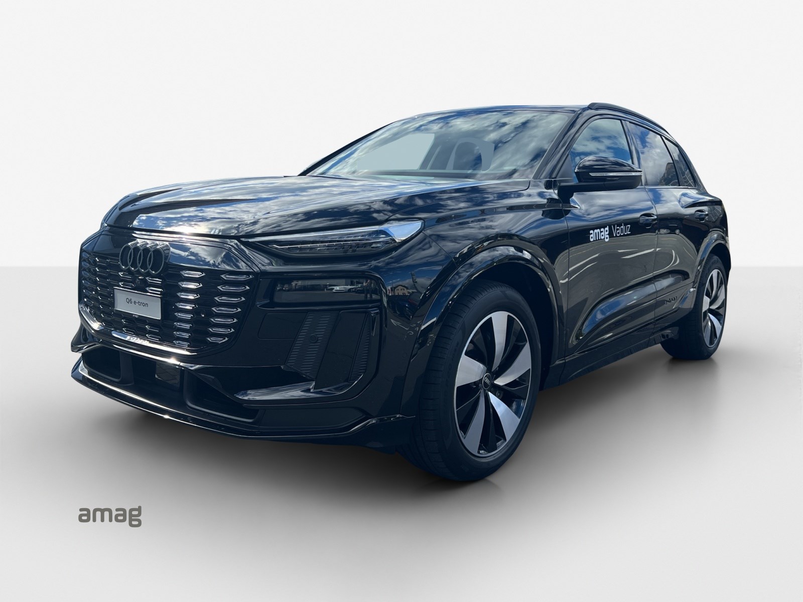 AUDI Q6 e-tron quattro