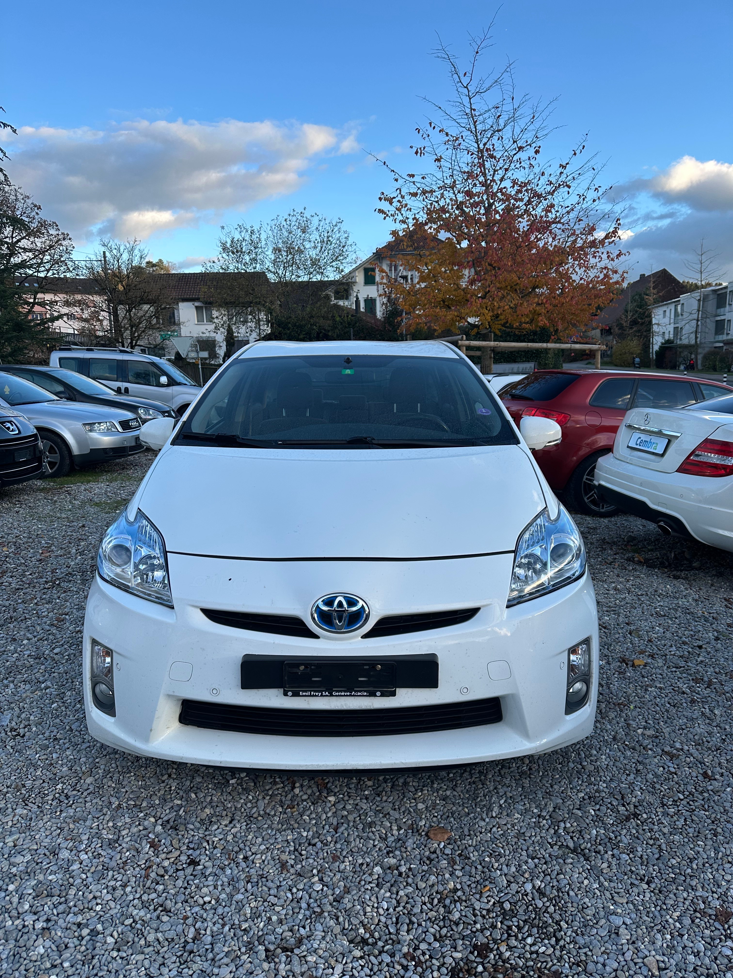 TOYOTA Prius 1.8 16V HSD Sol