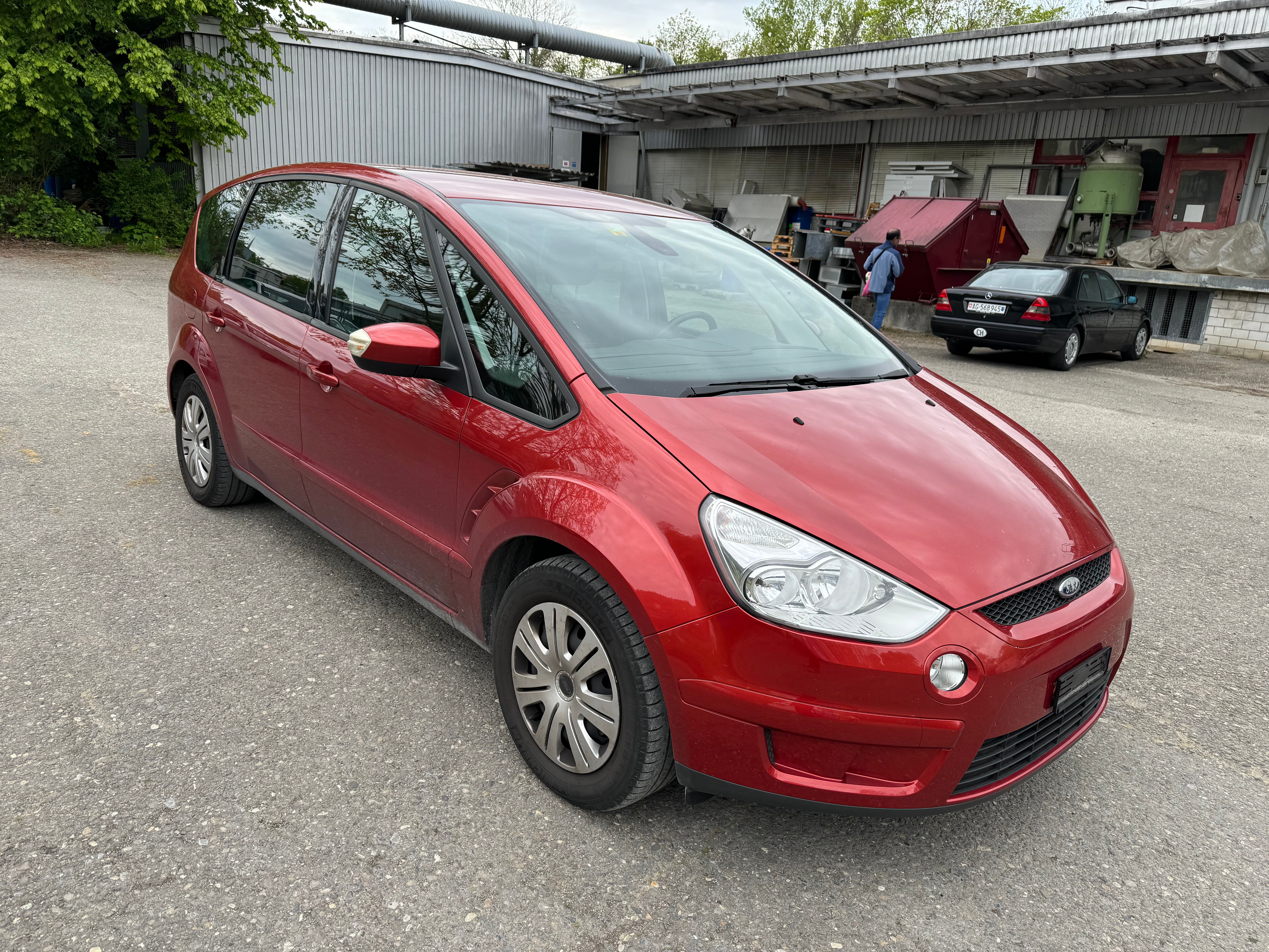 FORD S-Max 2.0i Ambiente