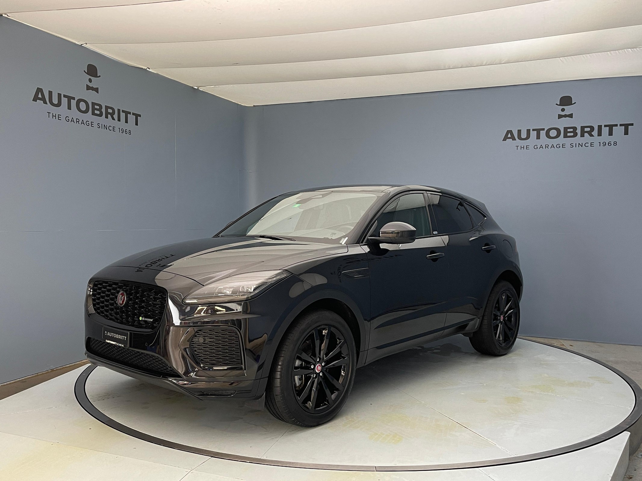 JAGUAR E-Pace 1.5 T 300e R-Dynamic SE AWD