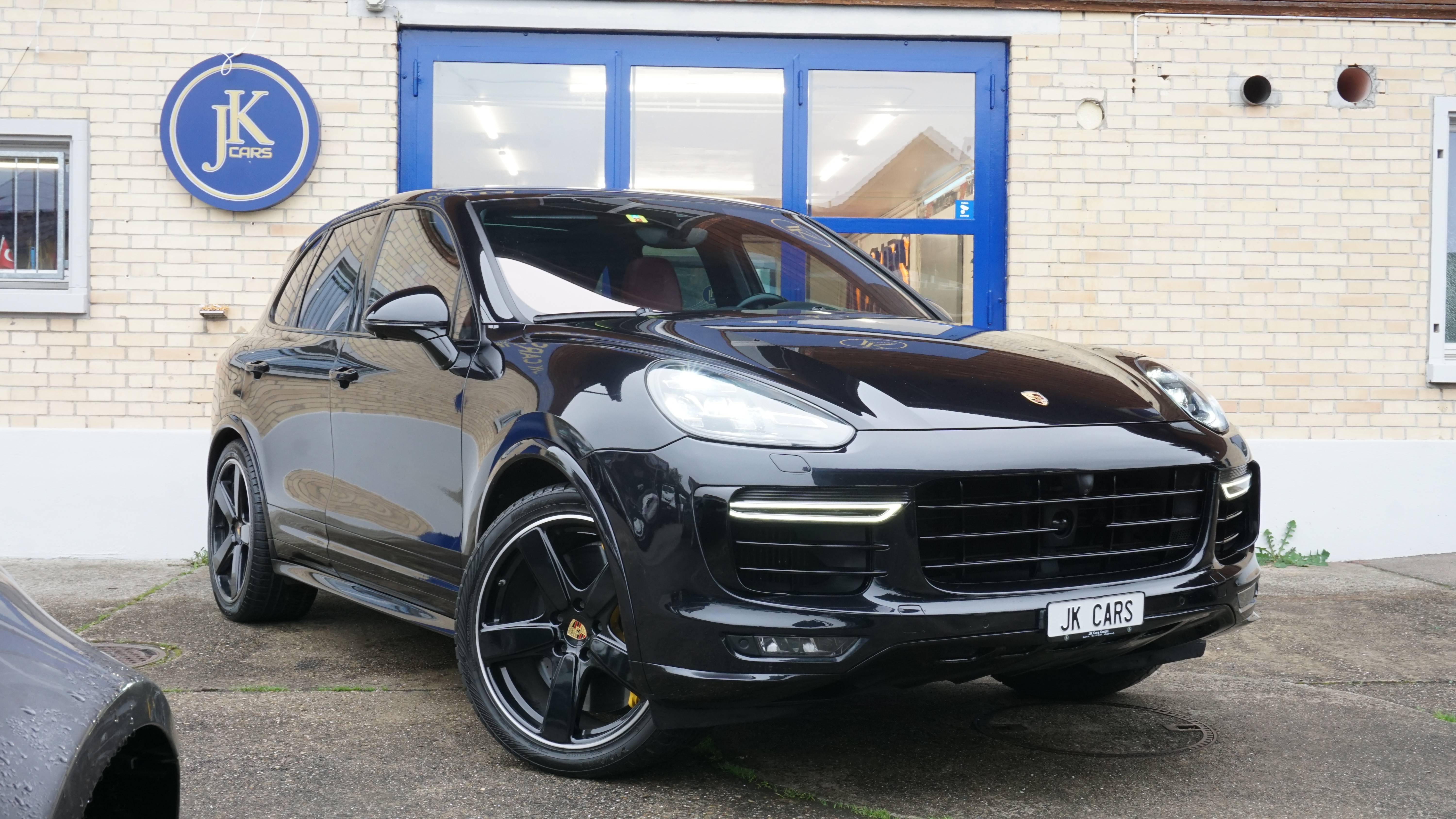 PORSCHE Cayenne Turbo S