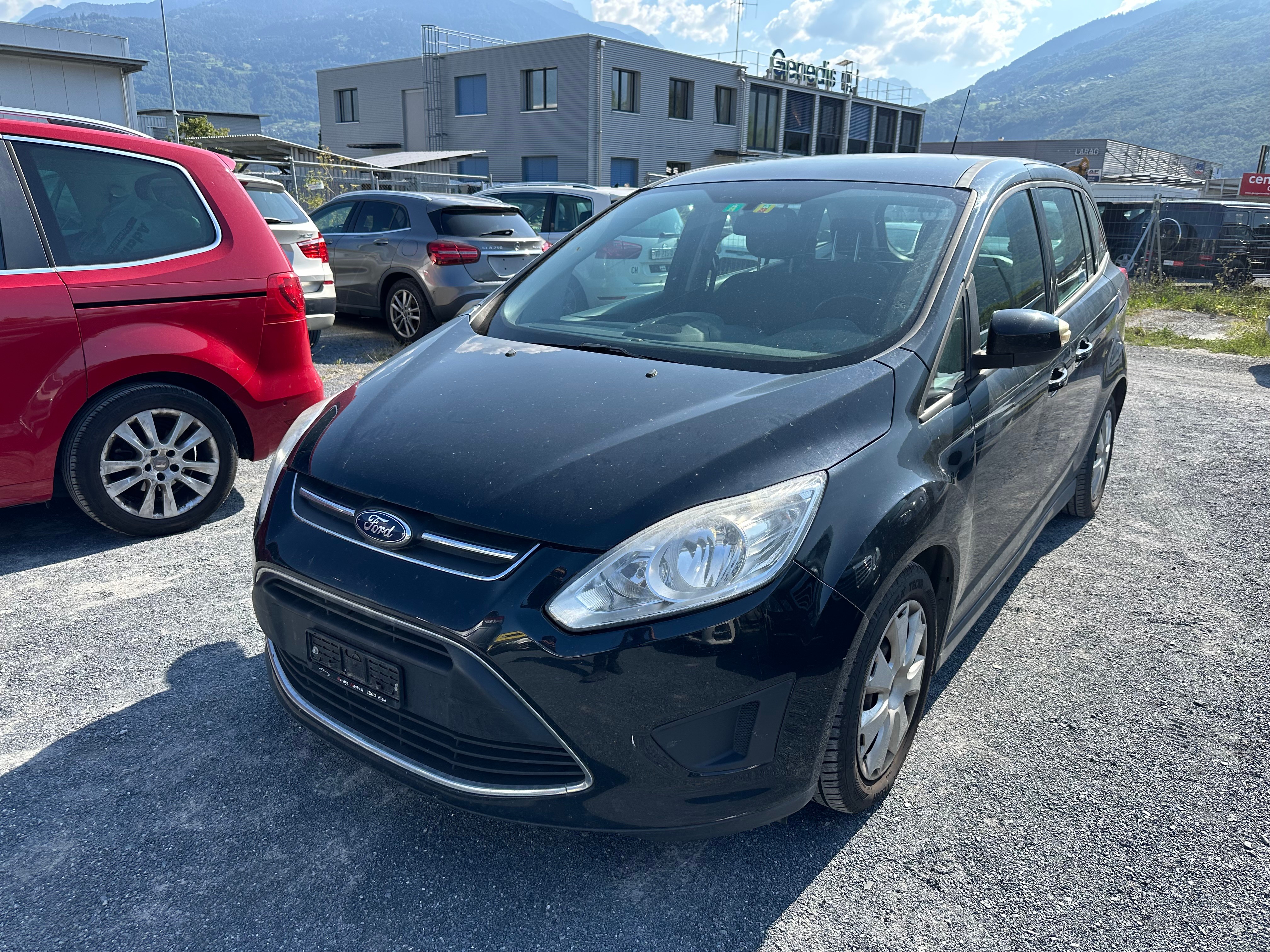 FORD Grand C-Max 1.6 SCTi KNIE-Edition