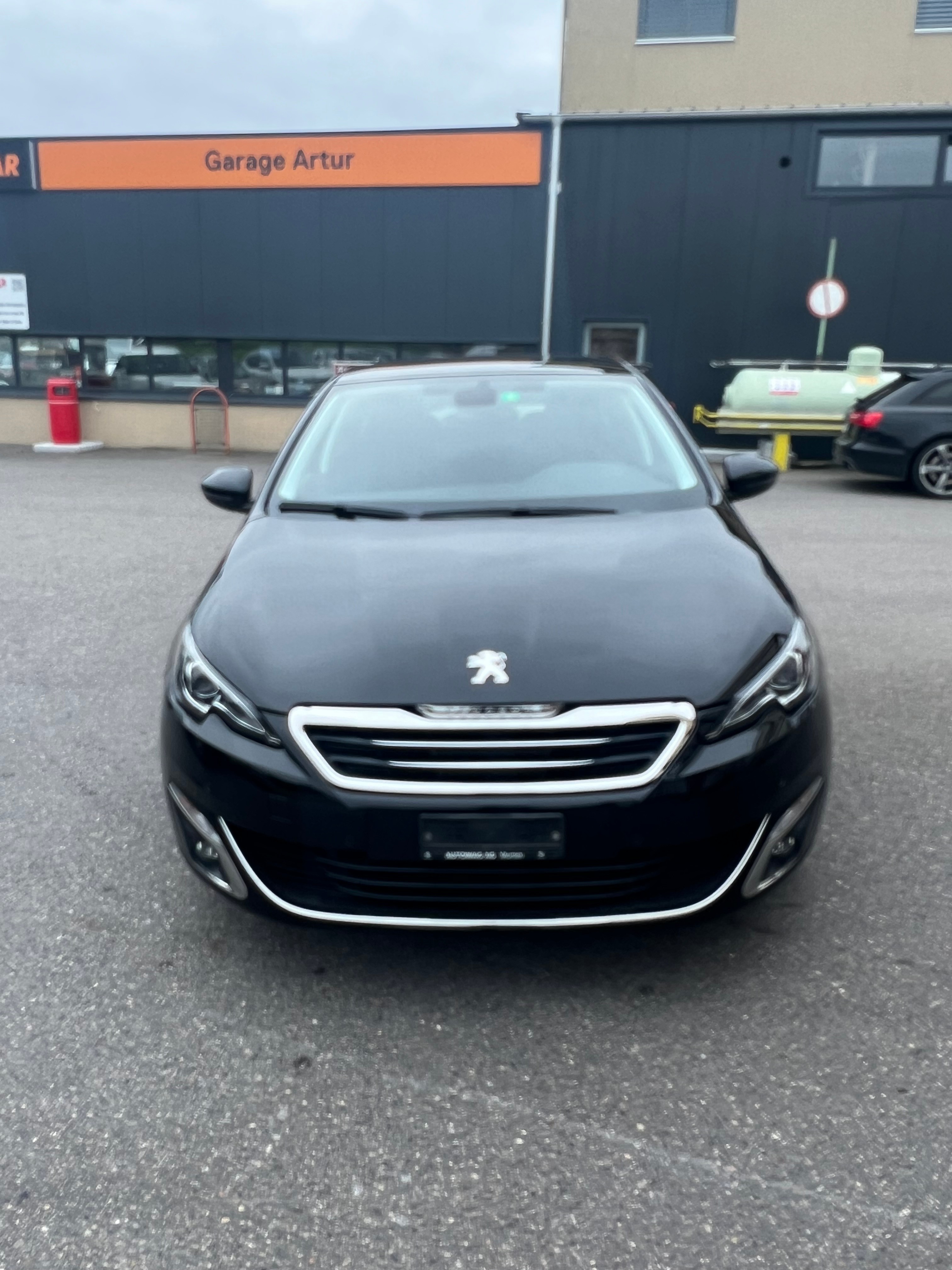 PEUGEOT 308 1.6 BlueHDI Allure