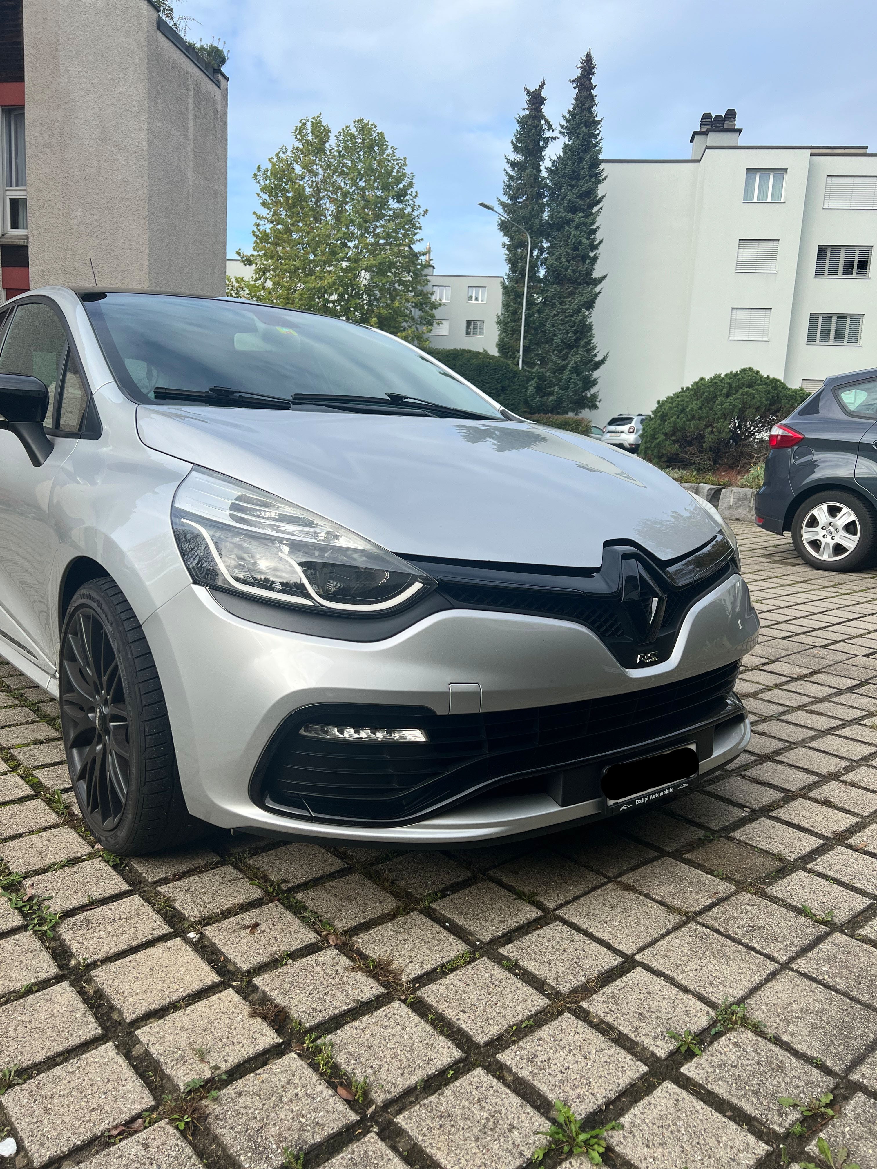 RENAULT Clio 1.6 T RS 200 EDC