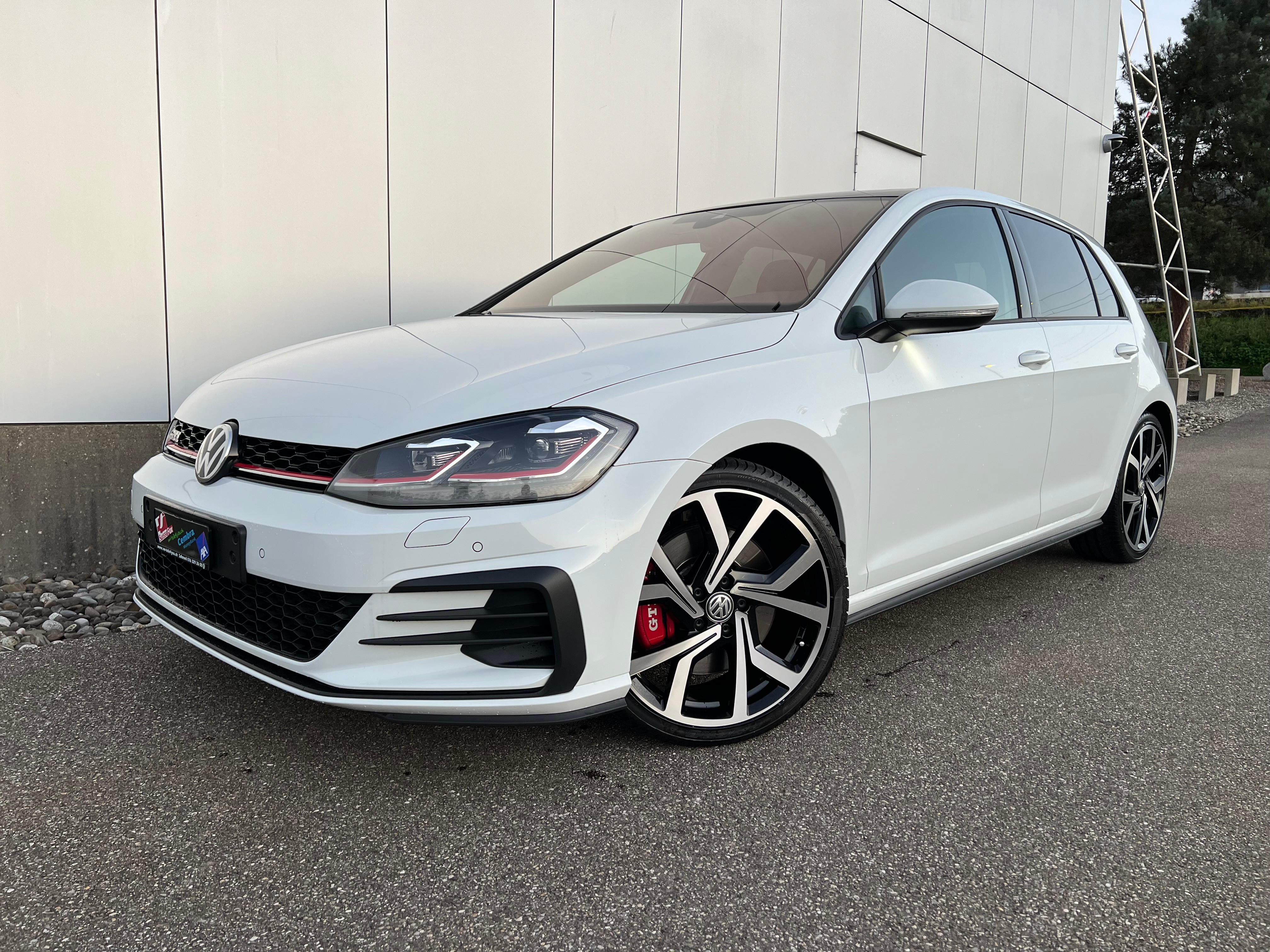 VW Golf 2.0 TSI GTI Performance DSG