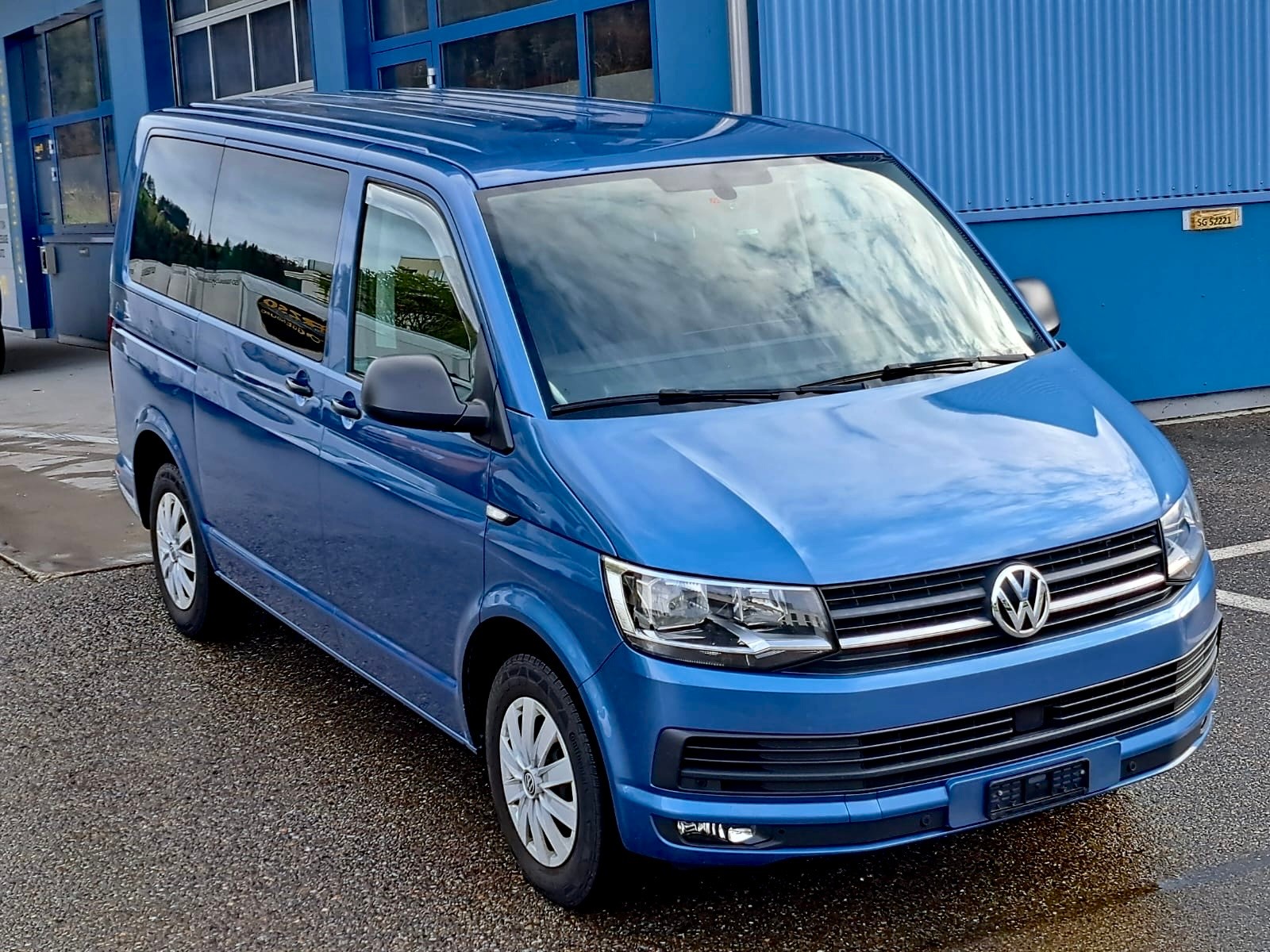 VW T6 Multivan 2.0 TDI Trendline 7-PLATZ / STANDHEIZUNG / KAMERA / ACC