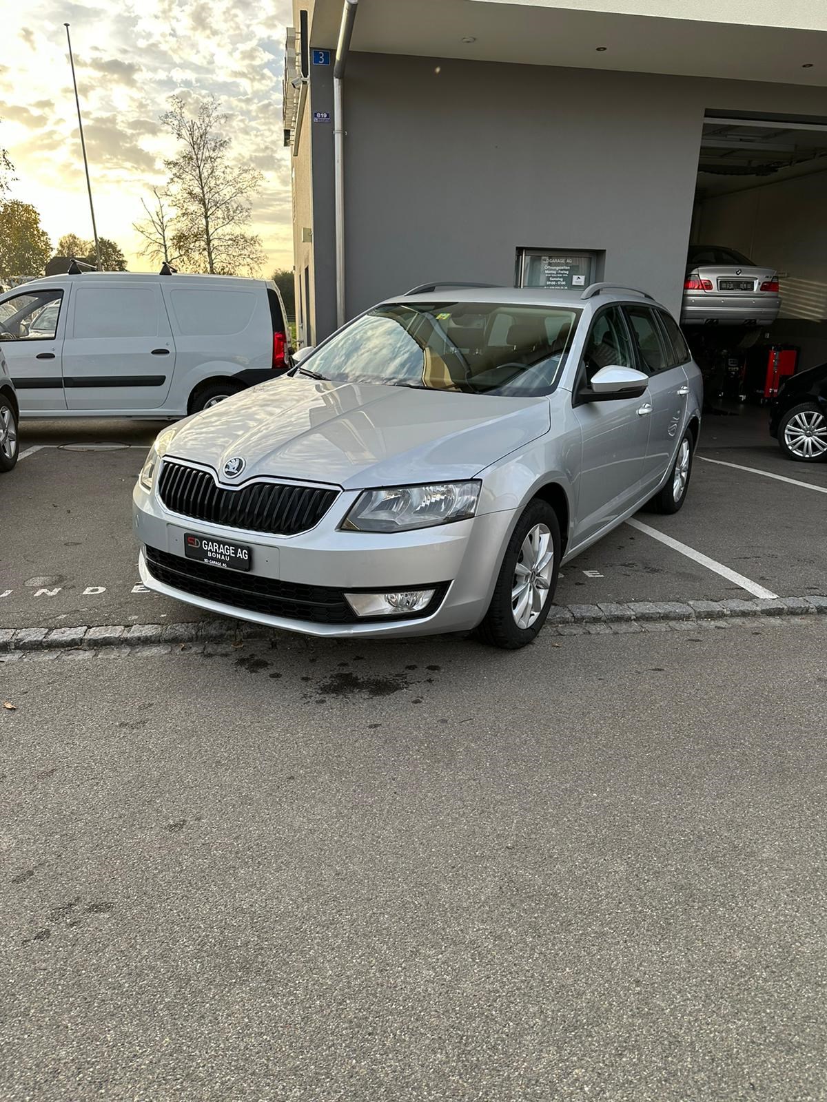 SKODA Octavia Combi 1.6 TDI Ambition 4x4