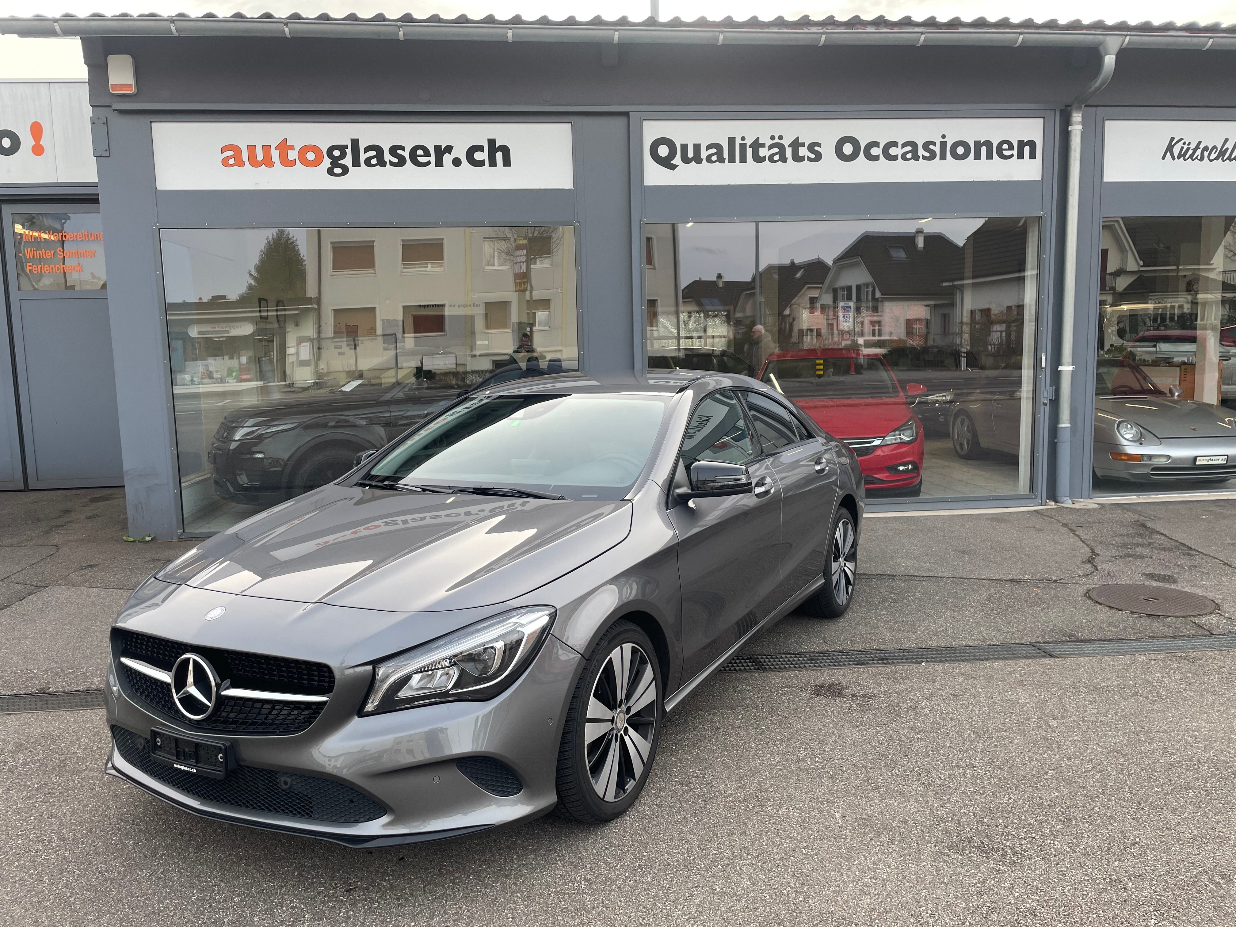 MERCEDES-BENZ CLA 200 Night Star 7G-DCT