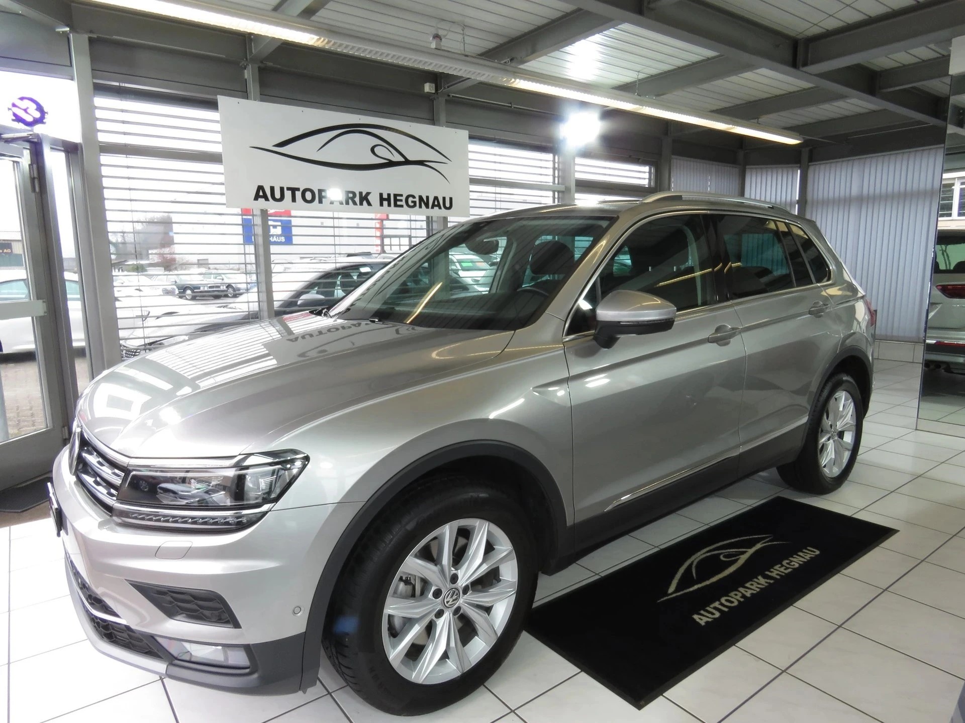 VW Tiguan 2.0 TDI SCR Highline 4-Motion DSG (Automat)