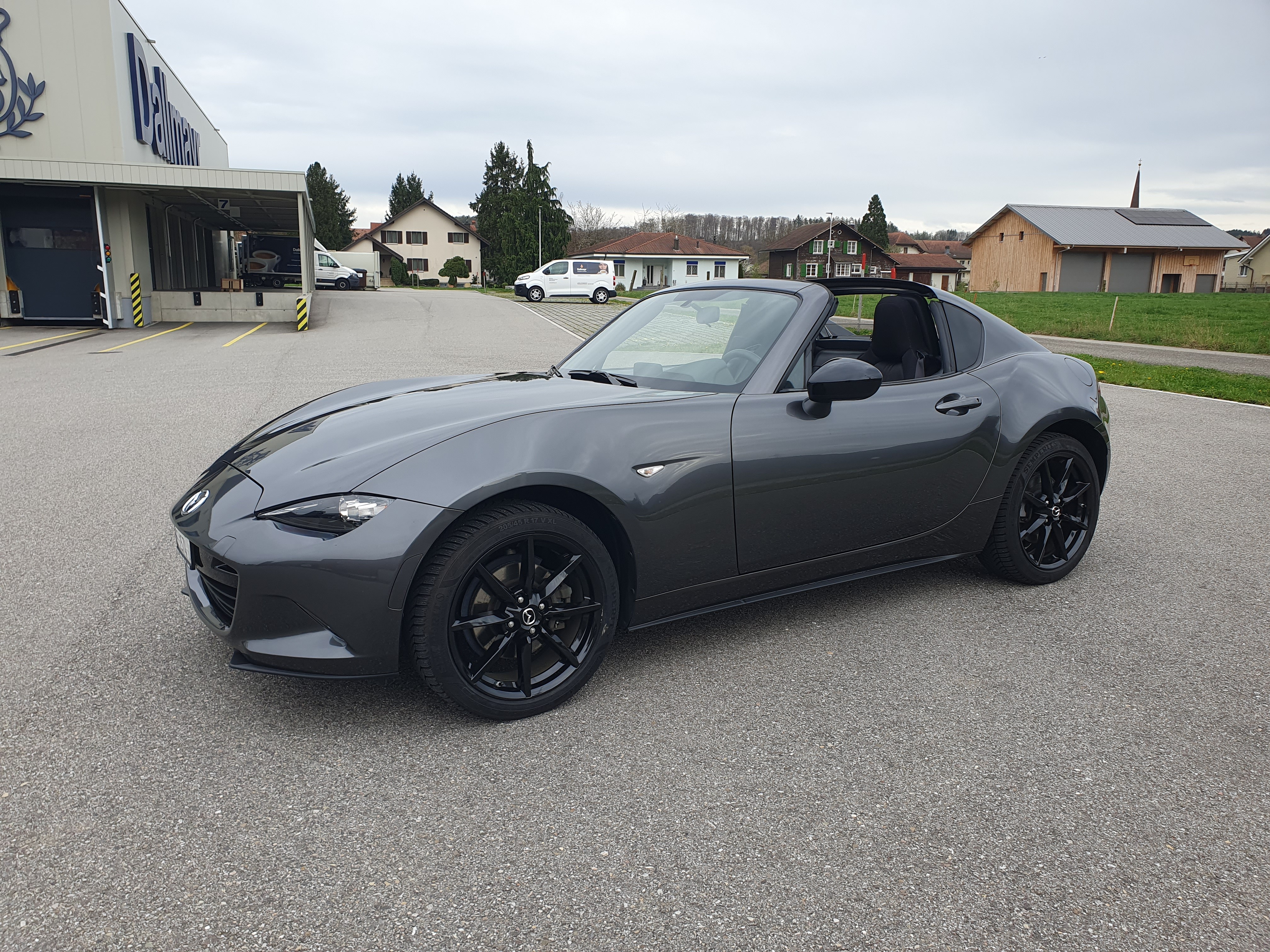 MAZDA MX-5 RF SKYACTIV-G 184 Revolution