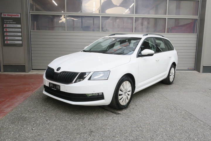 SKODA Octavia Combi 2.0 TDI Ambition 4x4 DSG