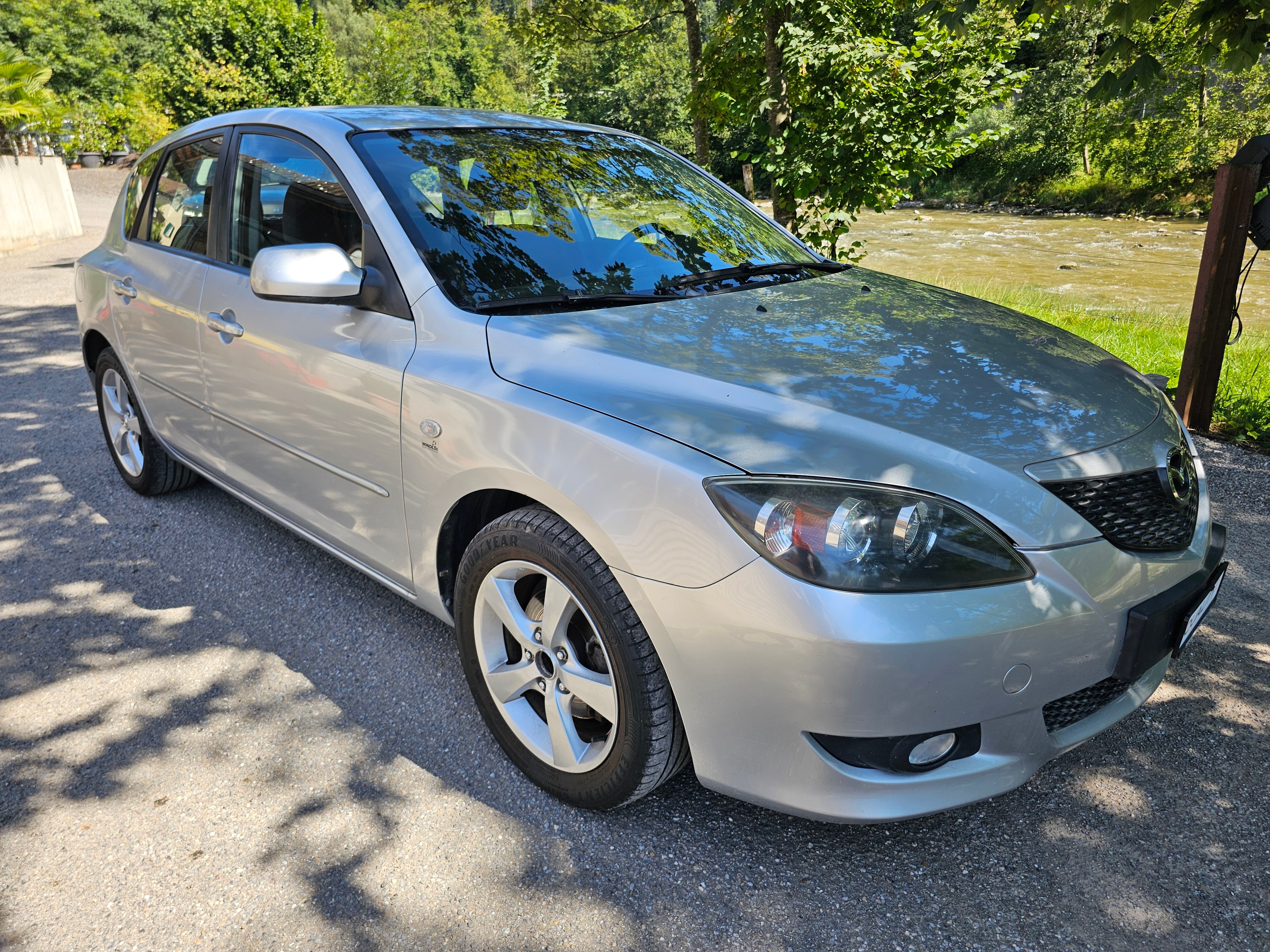 MAZDA 3 1.6 16V Confort