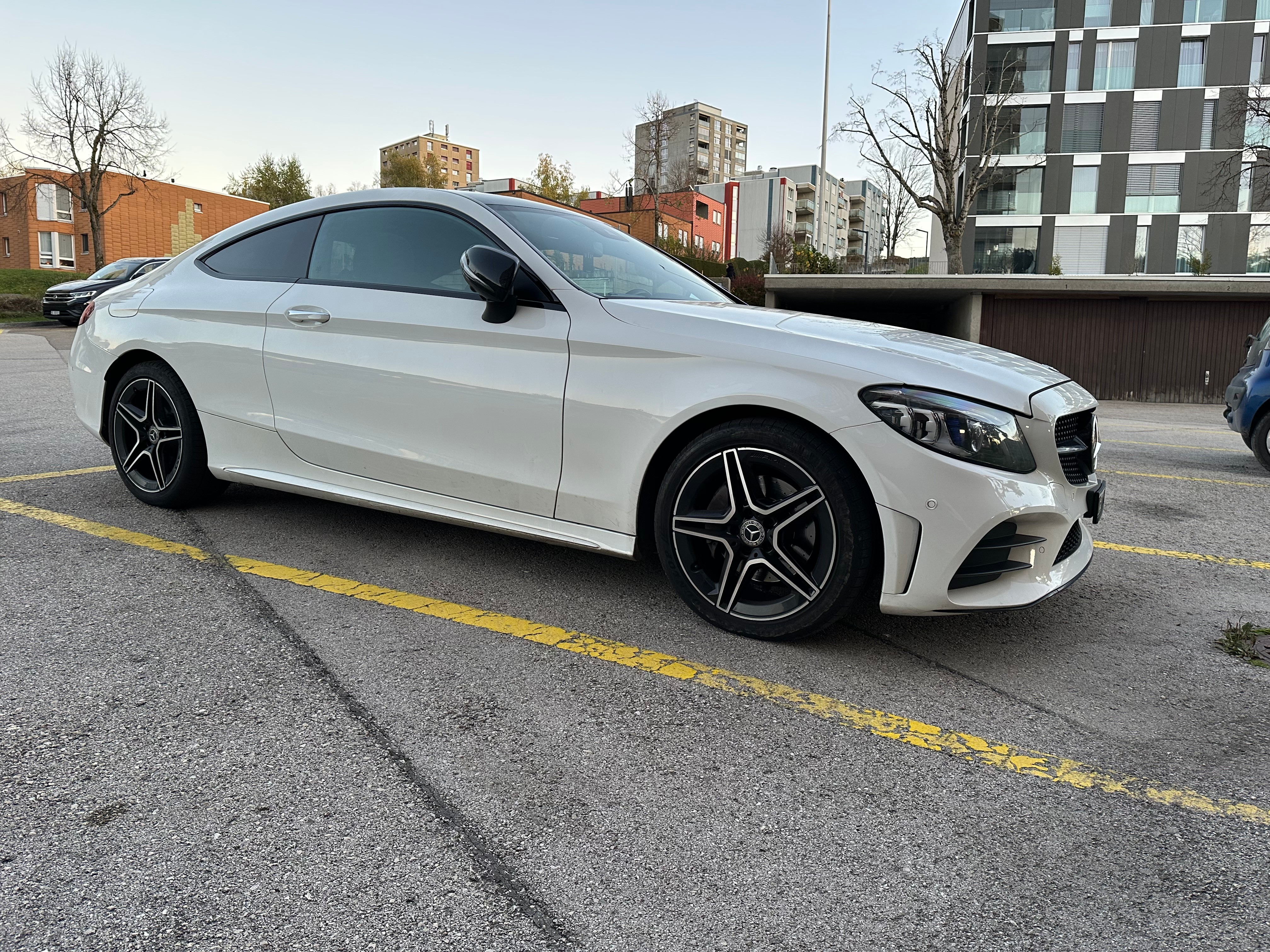 MERCEDES-BENZ C 200 Coupé 4Matic AMG Line 9G-Tronic