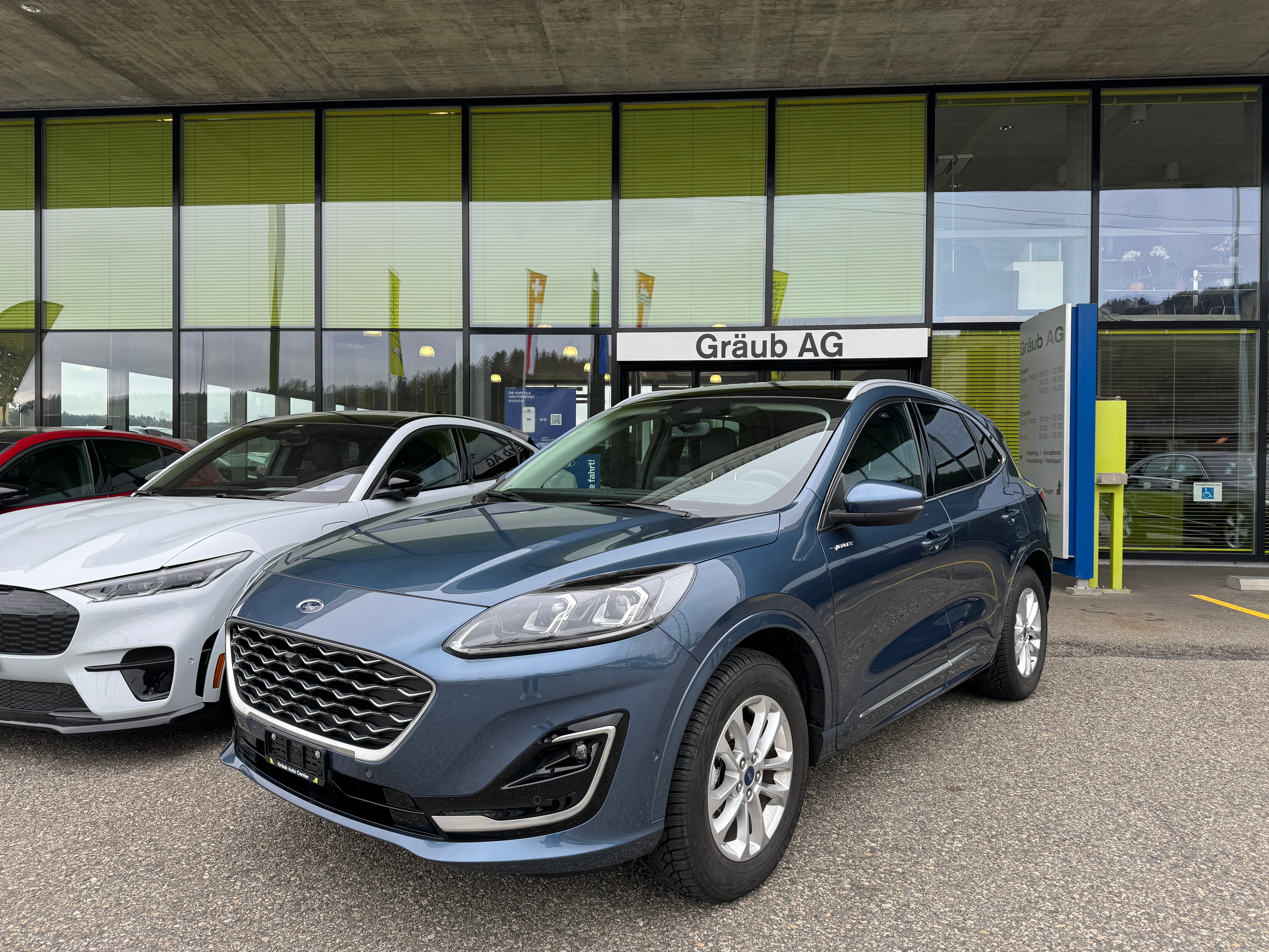 FORD Kuga 2.5 FHEV Vignale 4WD