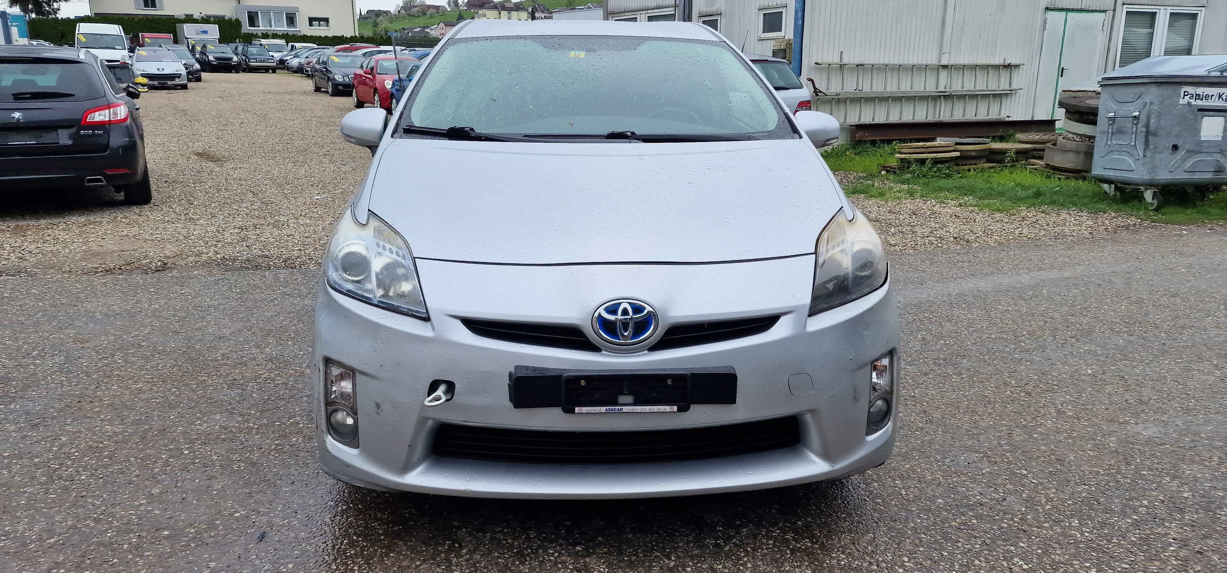 TOYOTA Prius 1.8 16V HSD Sol