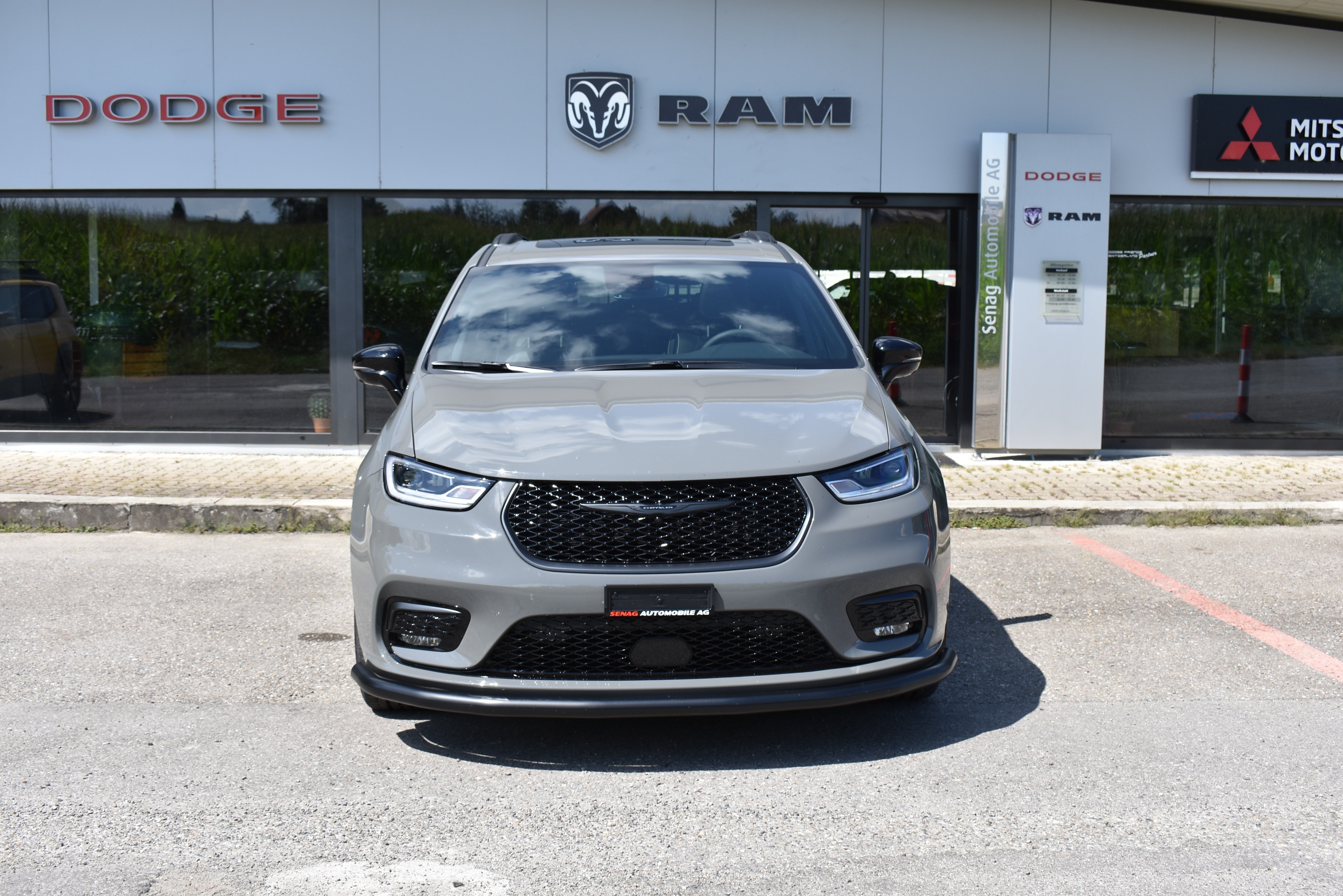 CHRYSLER Pacifica AWD Limited S-Appearance Package