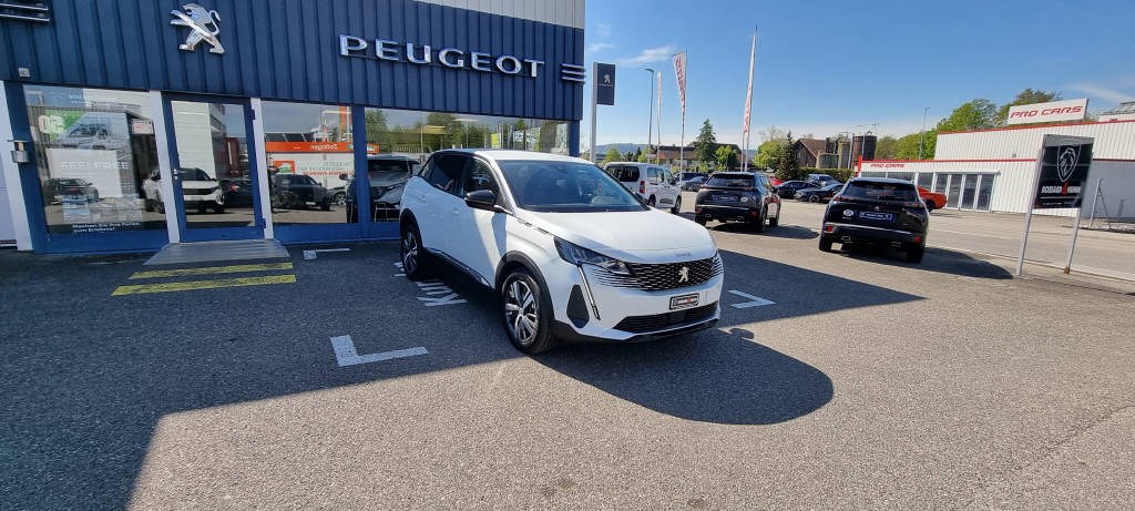 PEUGEOT 3008 1.2 PureTech Allure Pack