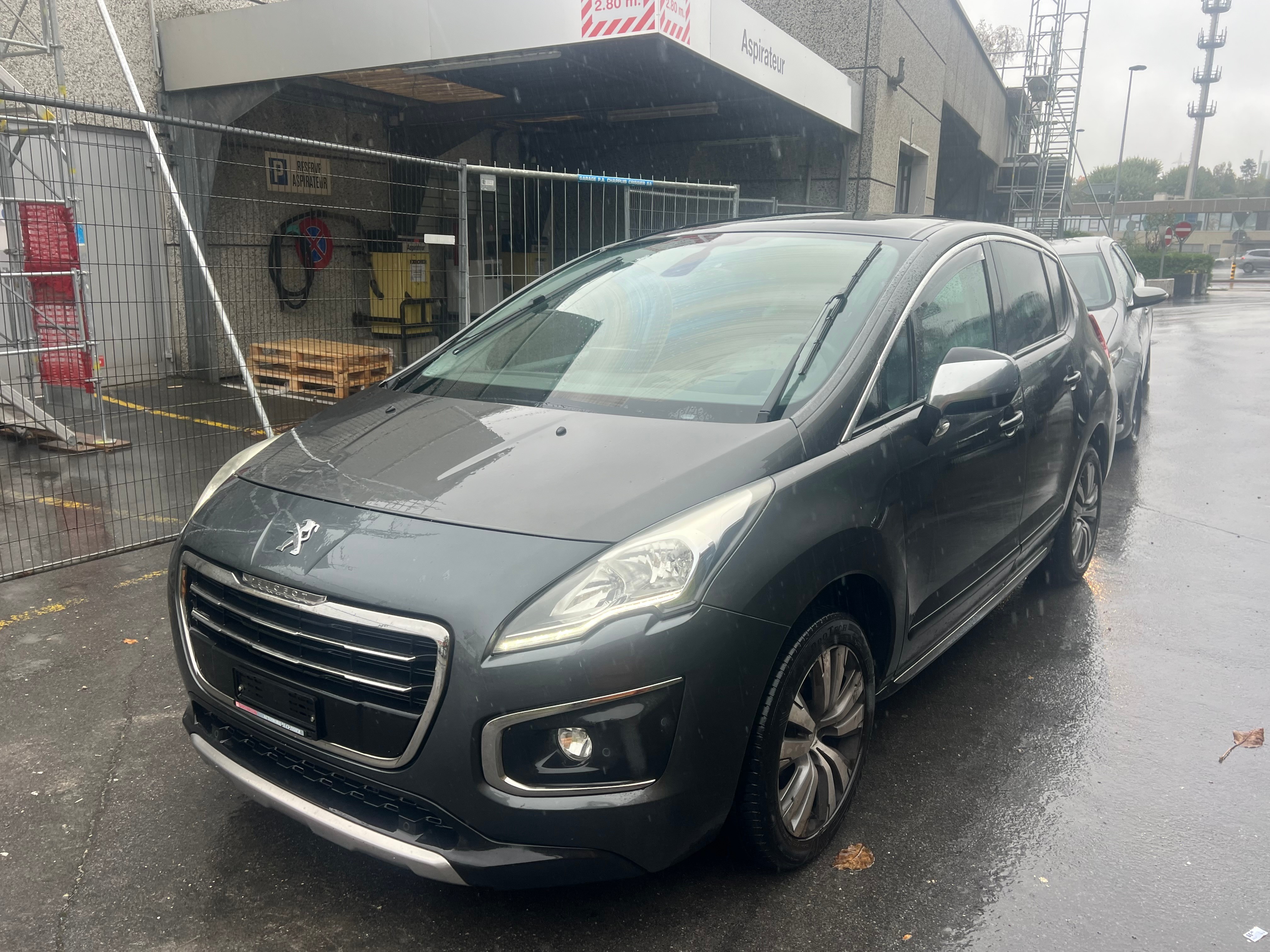 PEUGEOT 3008 1.6 16V T Platinum