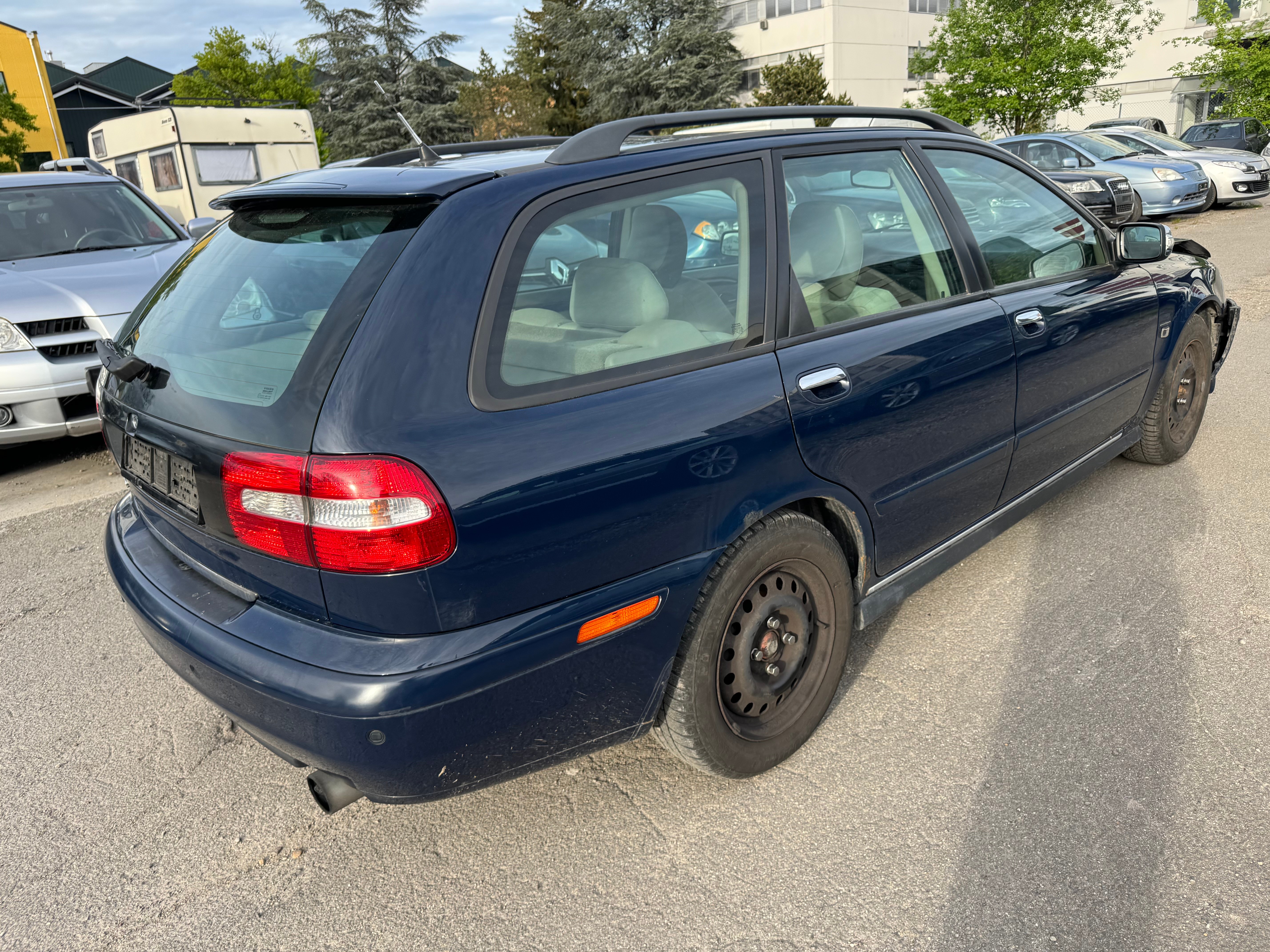 VOLVO V40 1.9D Special/Dynamic Edition