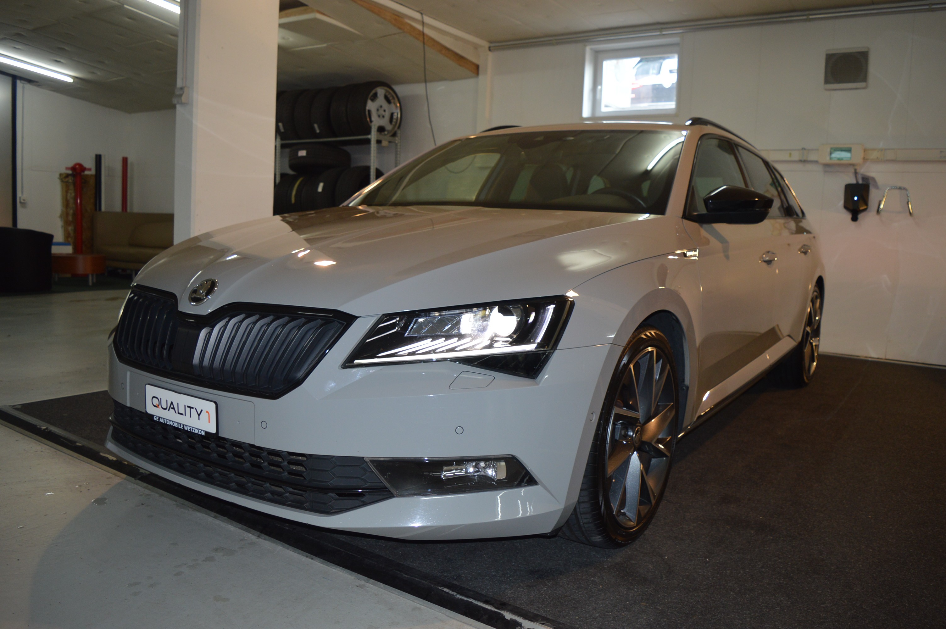 SKODA Superb Combi 2.0 TDi SportLine+ 4x4 DSG