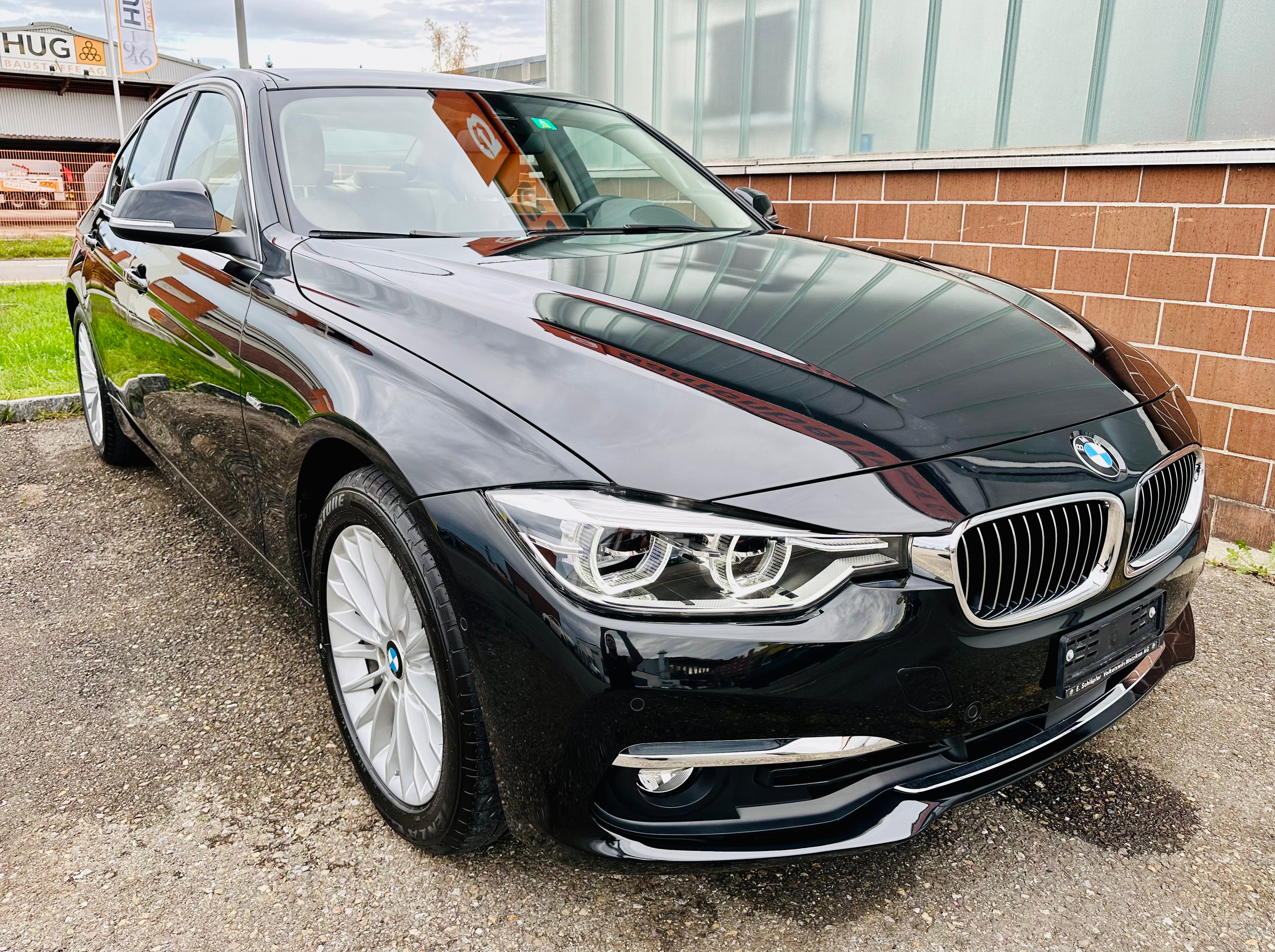 BMW 320i Luxury Line Steptronic