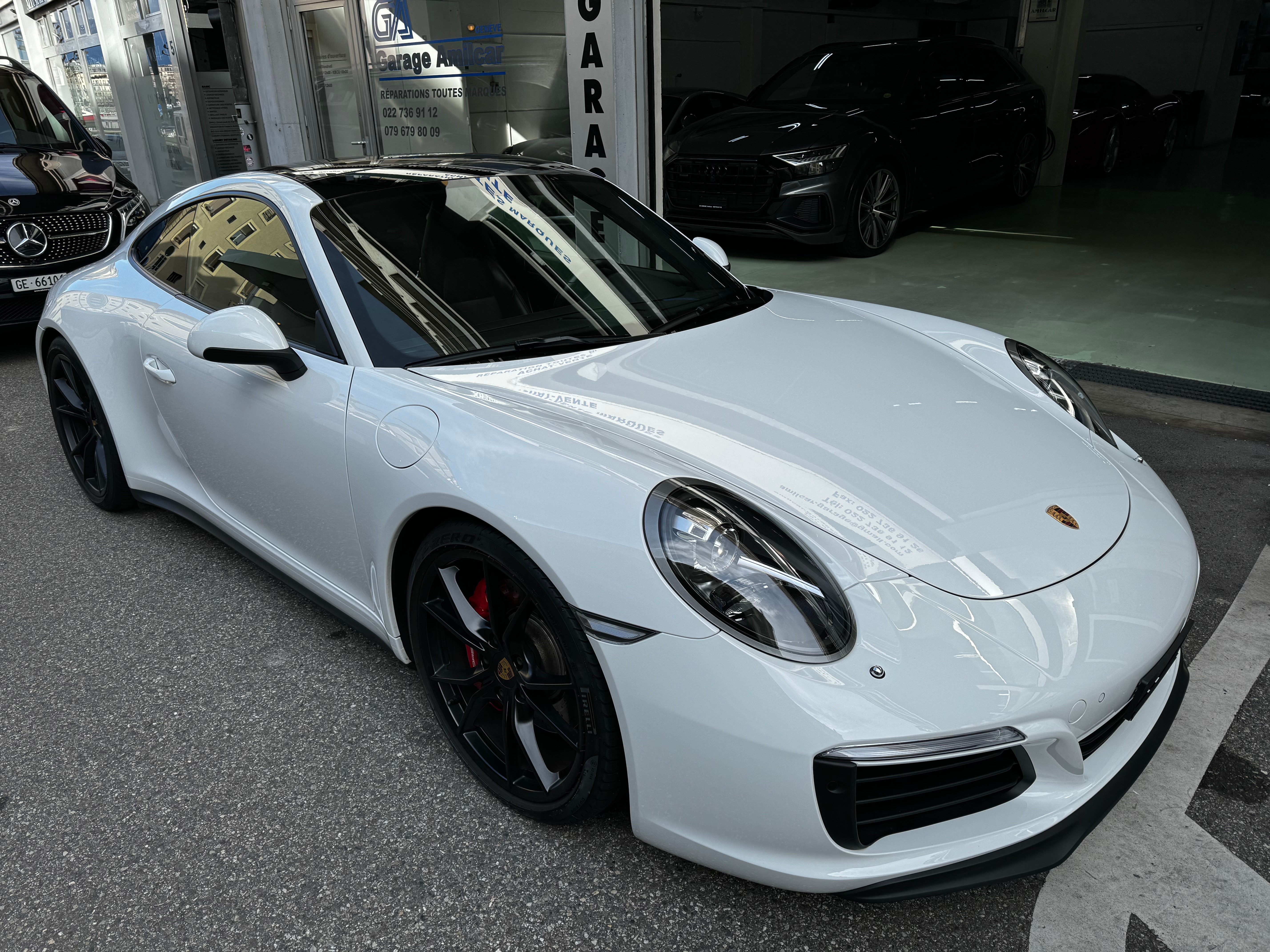 PORSCHE 911 Carrera 4S PDK