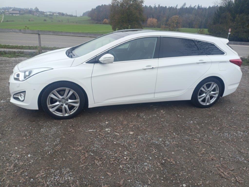 HYUNDAI i40 Wagon 2.0 GDi Premium Automatic