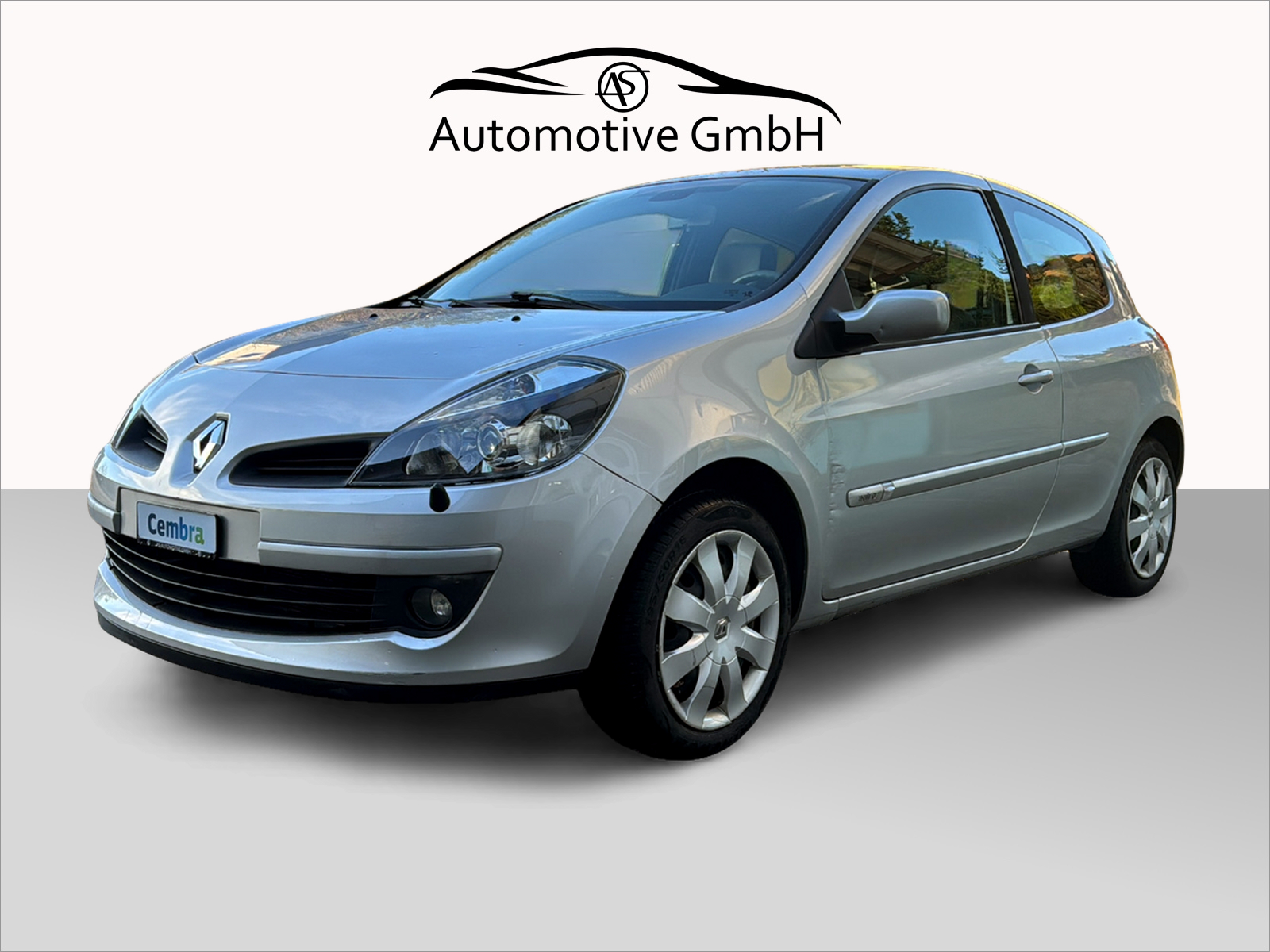 RENAULT Clio 1.6 16V Initiale