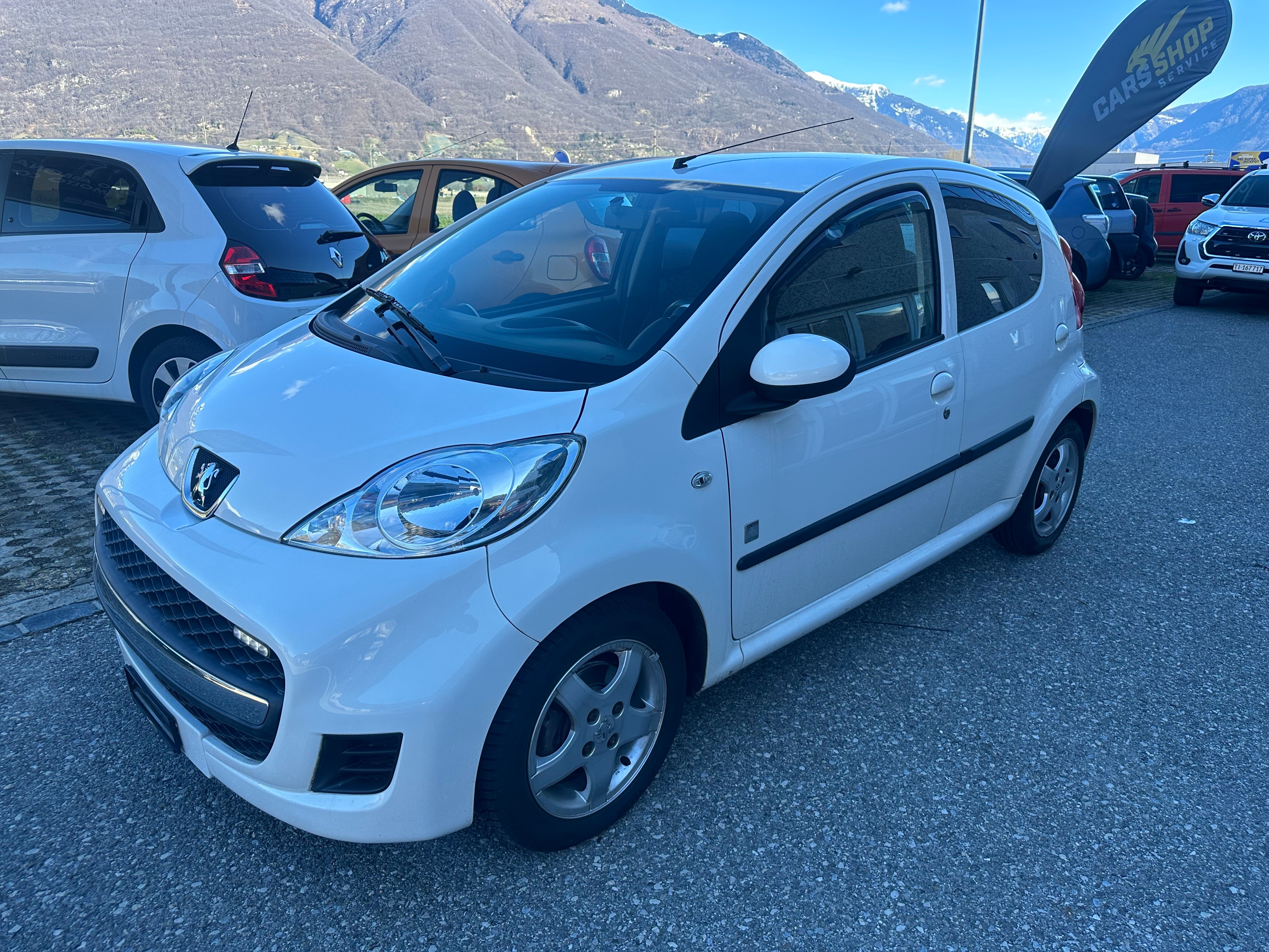 PEUGEOT 107 1.0 Swiss Edition