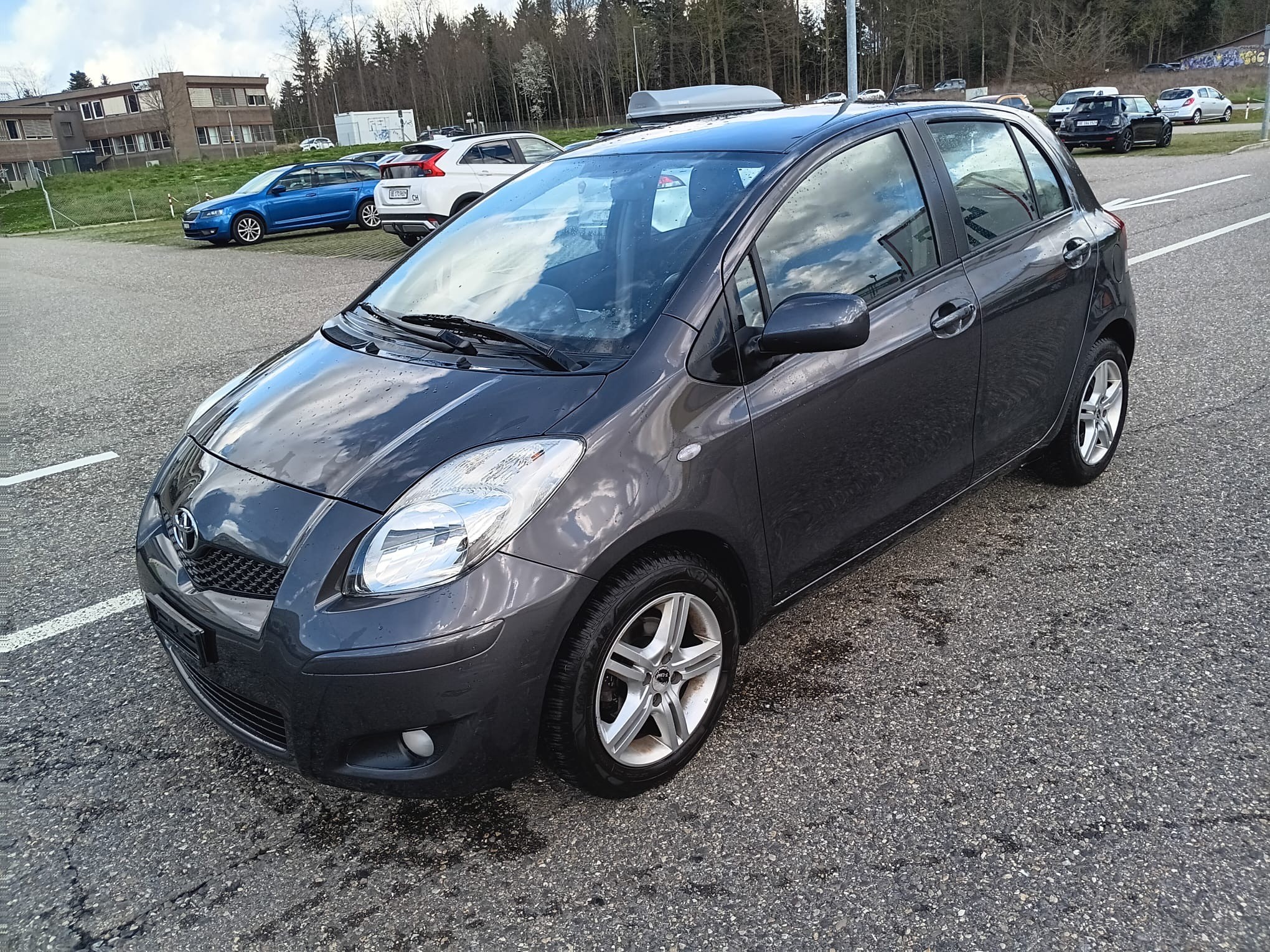 TOYOTA Yaris 1.33 Linea Sol