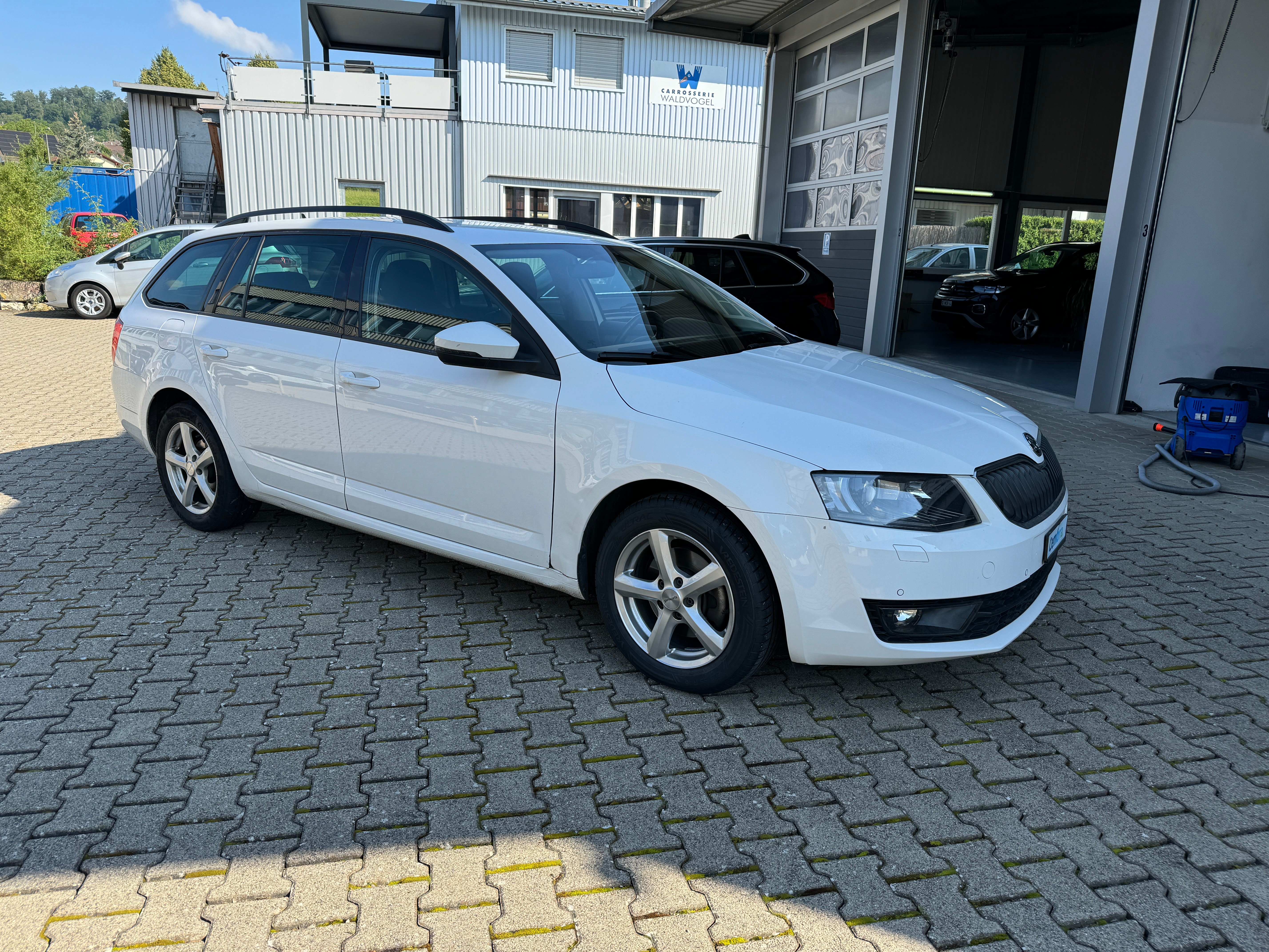 SKODA Octavia Combi 1.4 TSI Swiss Line 25 DSG