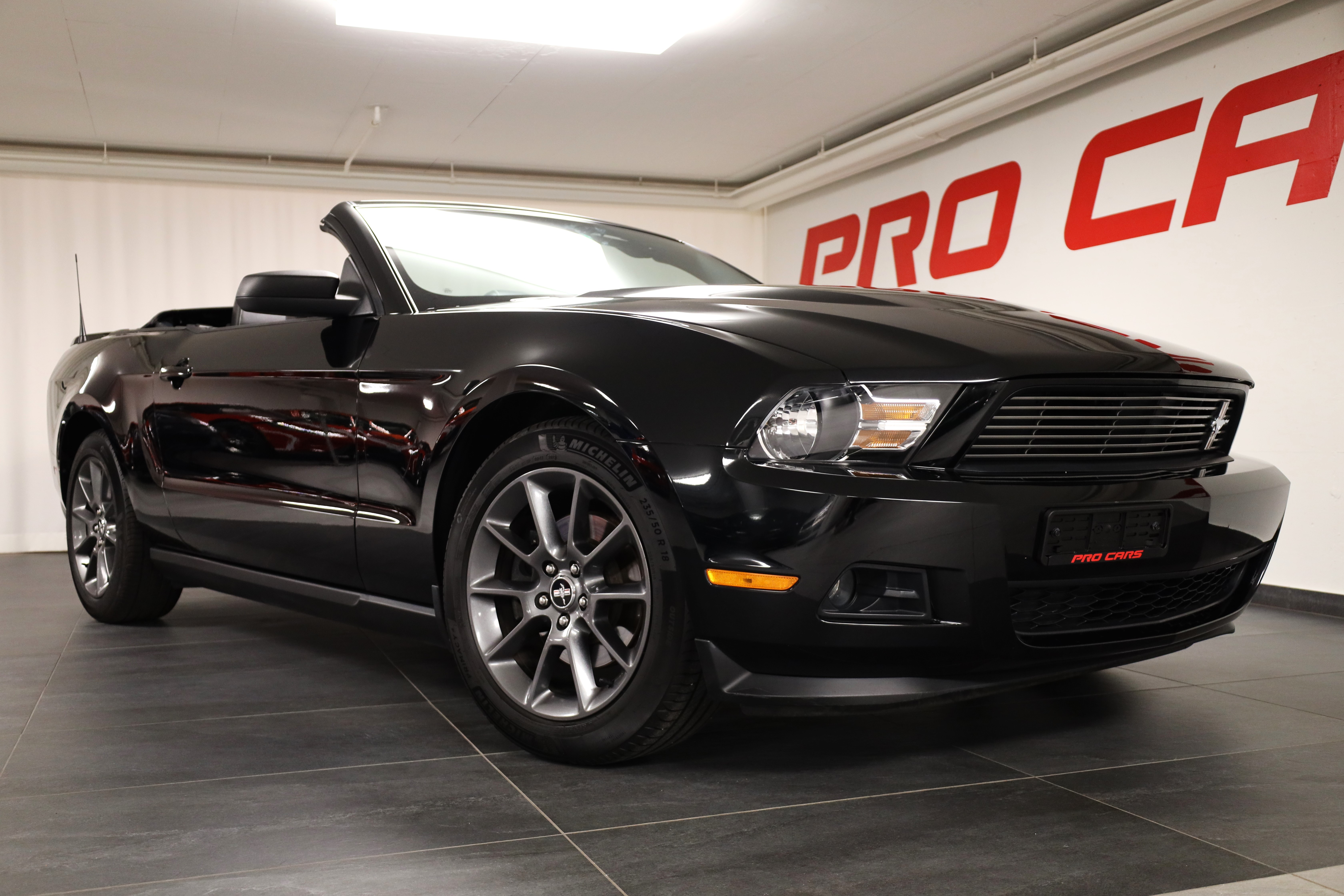 FORD Mustang 3.7 V6 Premium Convertible