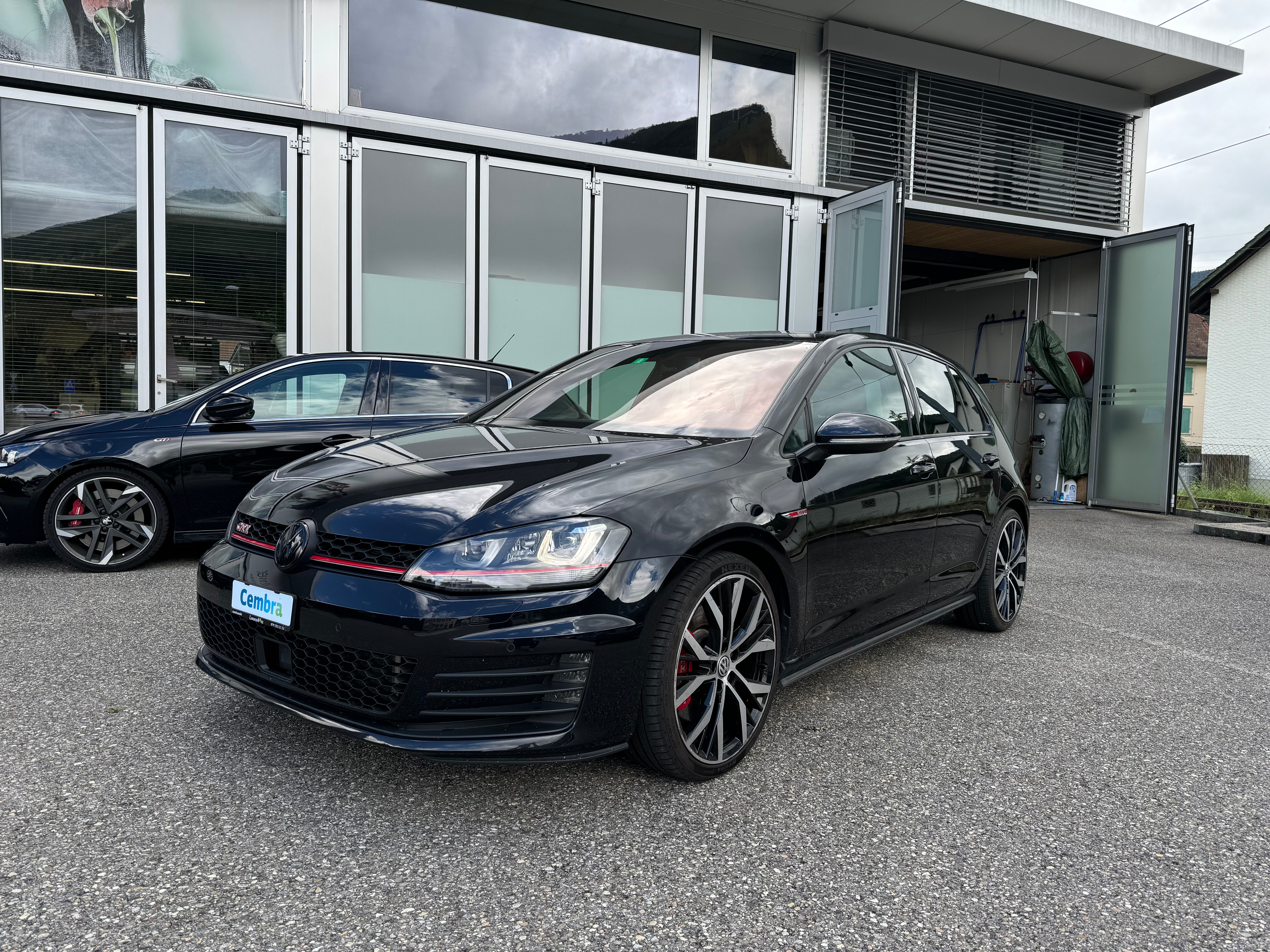 VW Golf 2.0 TSI GTI Performance DSG