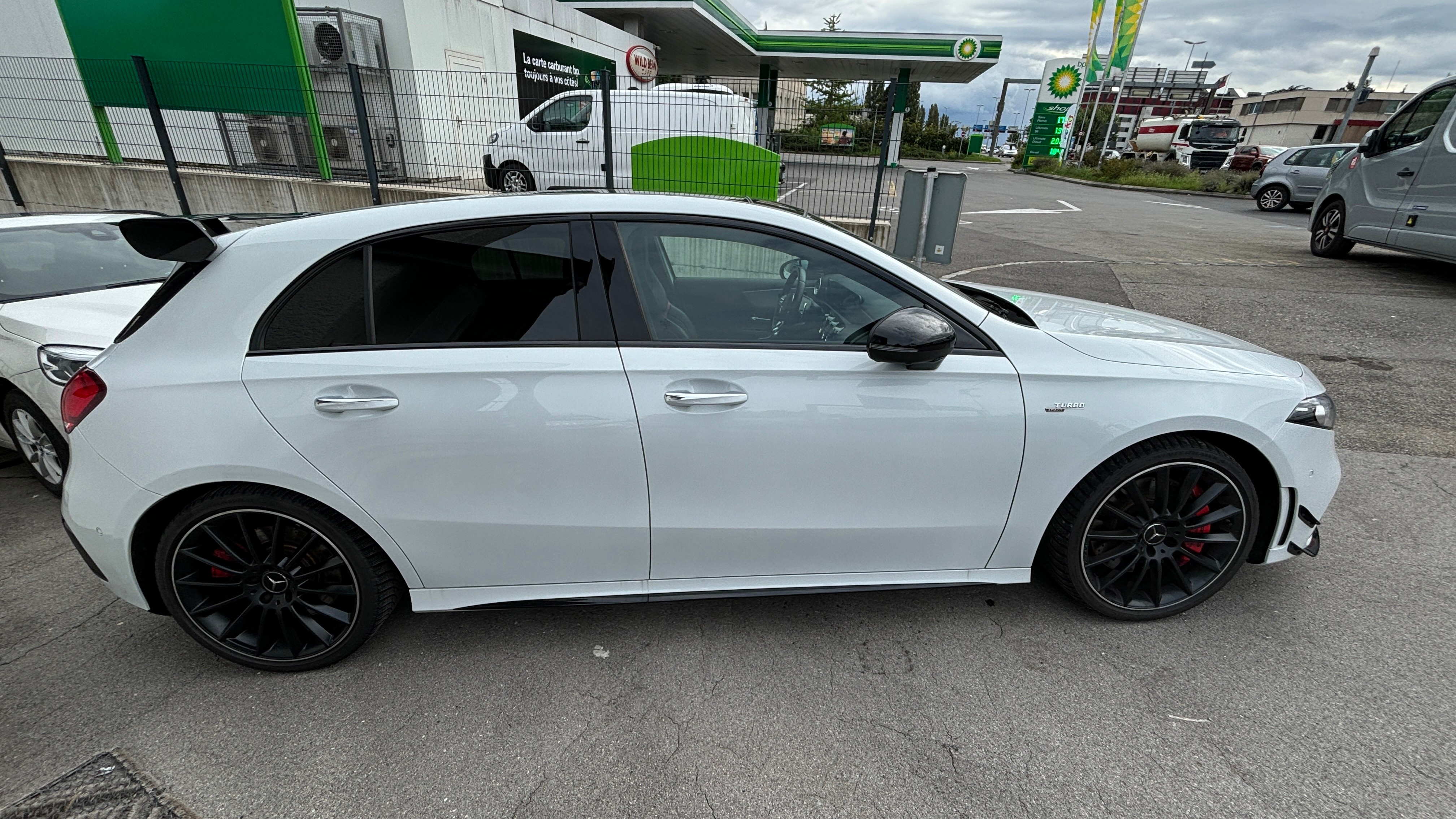 MERCEDES-BENZ A 35 AMG 4Matic Speedshift