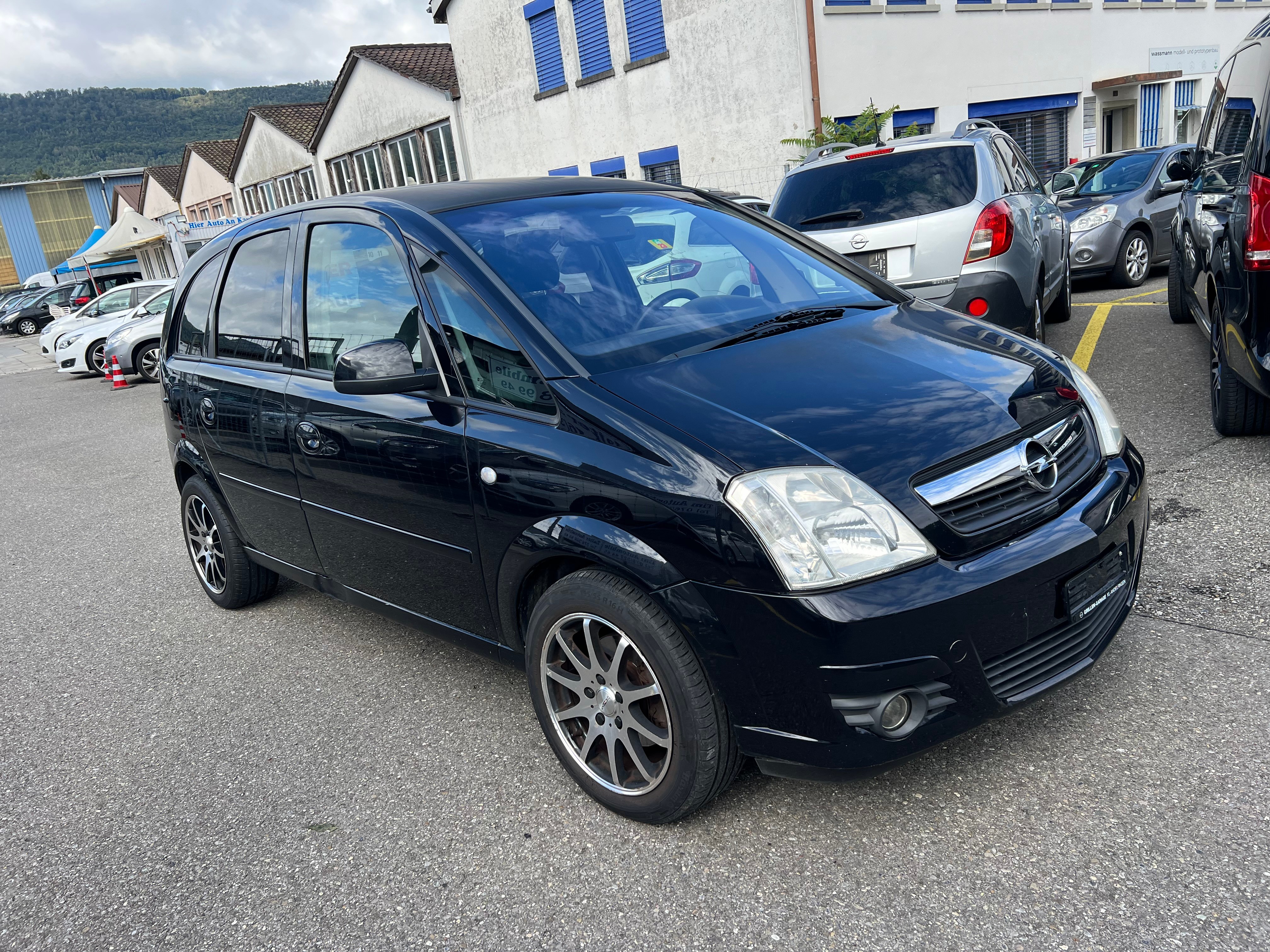 OPEL Meriva 1.6i-16 TP (Essentia)