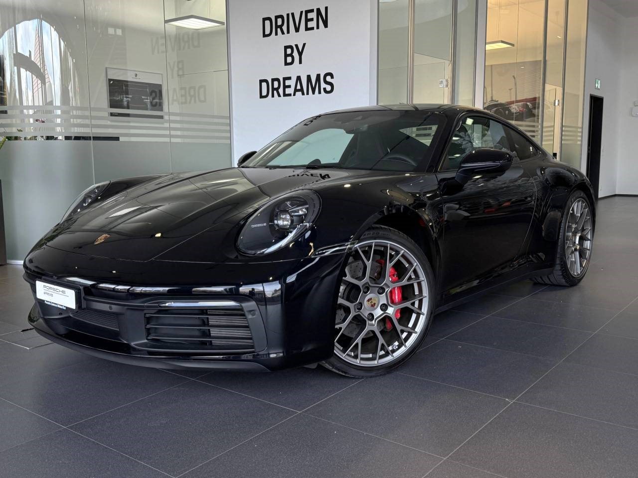 PORSCHE 911 Carrera 4S