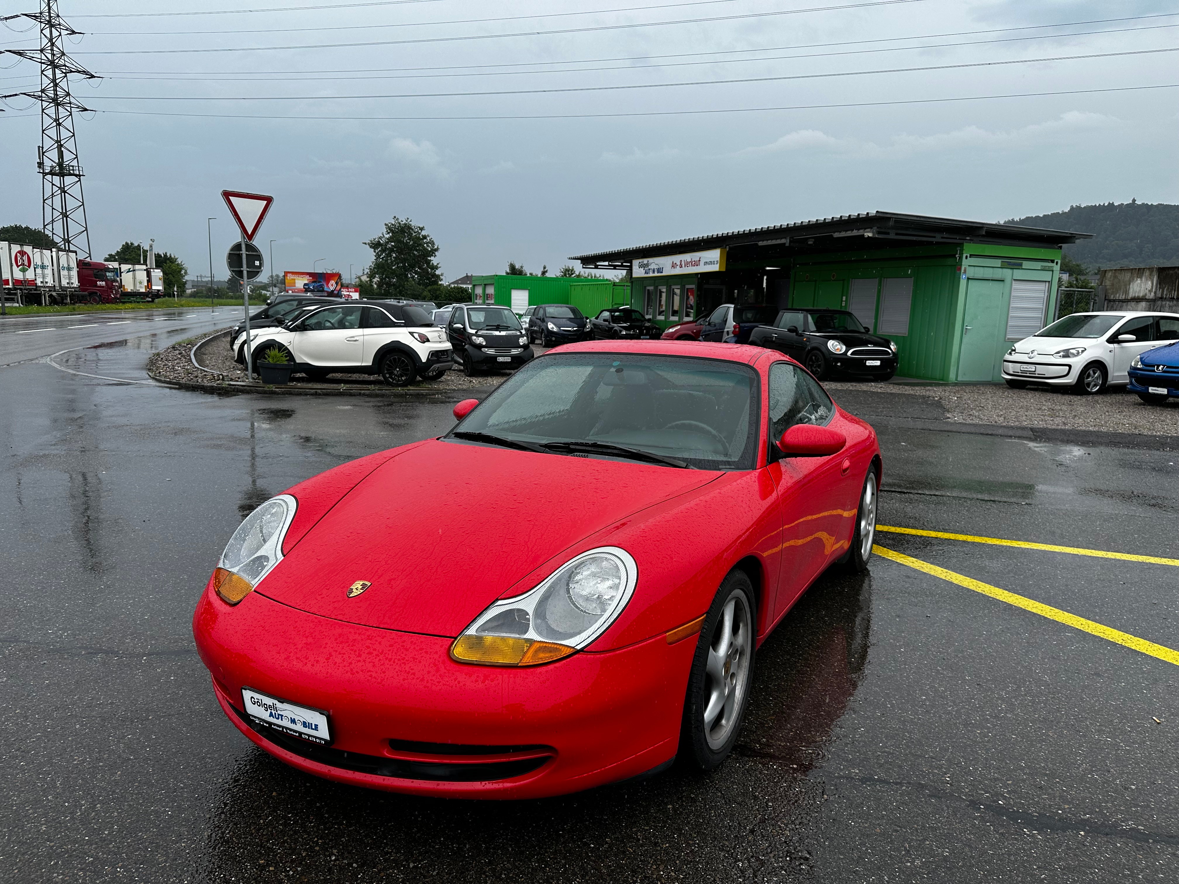 PORSCHE 911 Carrera